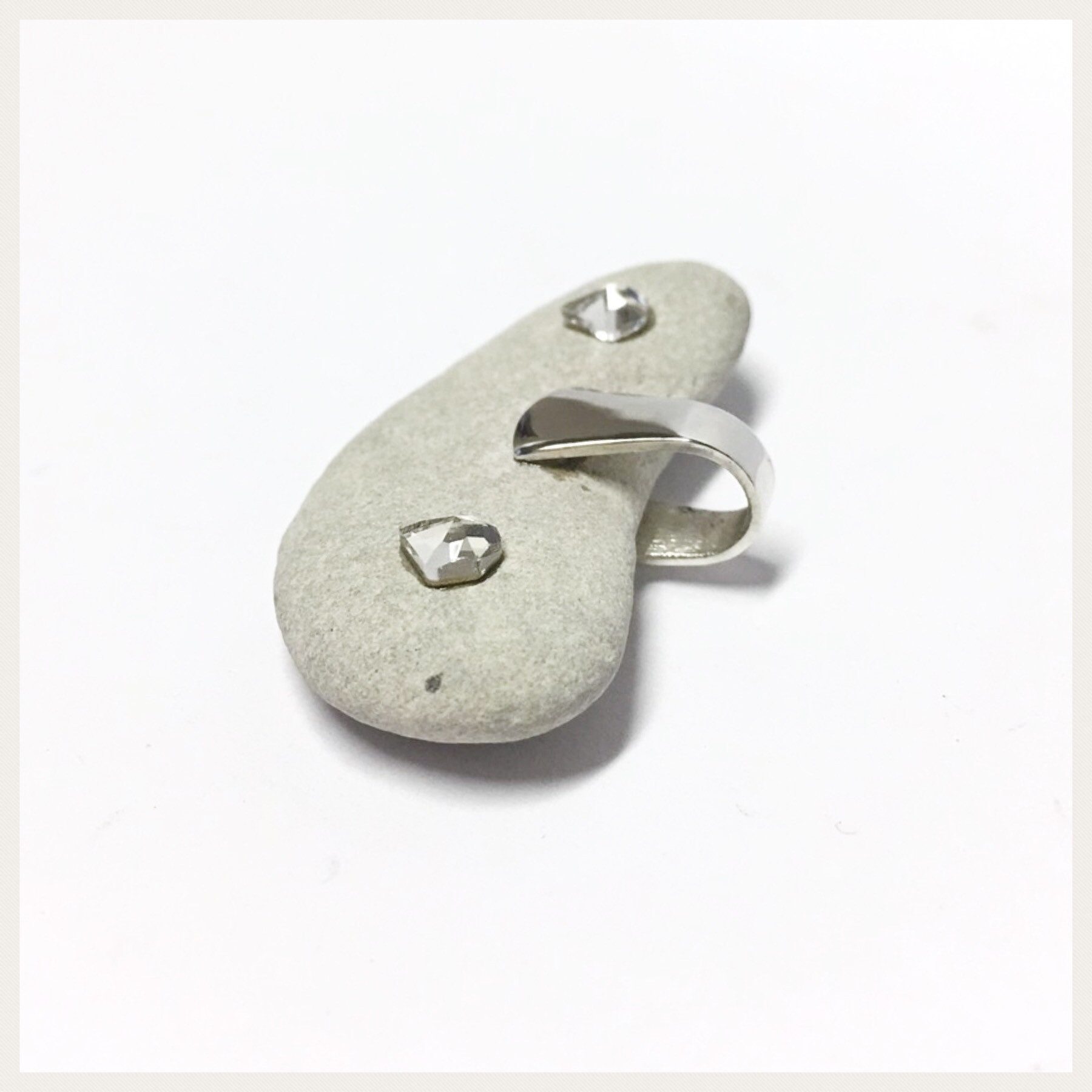 Edelschmiede925 Kettenanhänger Edelschmiede925 Strandfund 925/- Silber Kieselstein + Kristalle