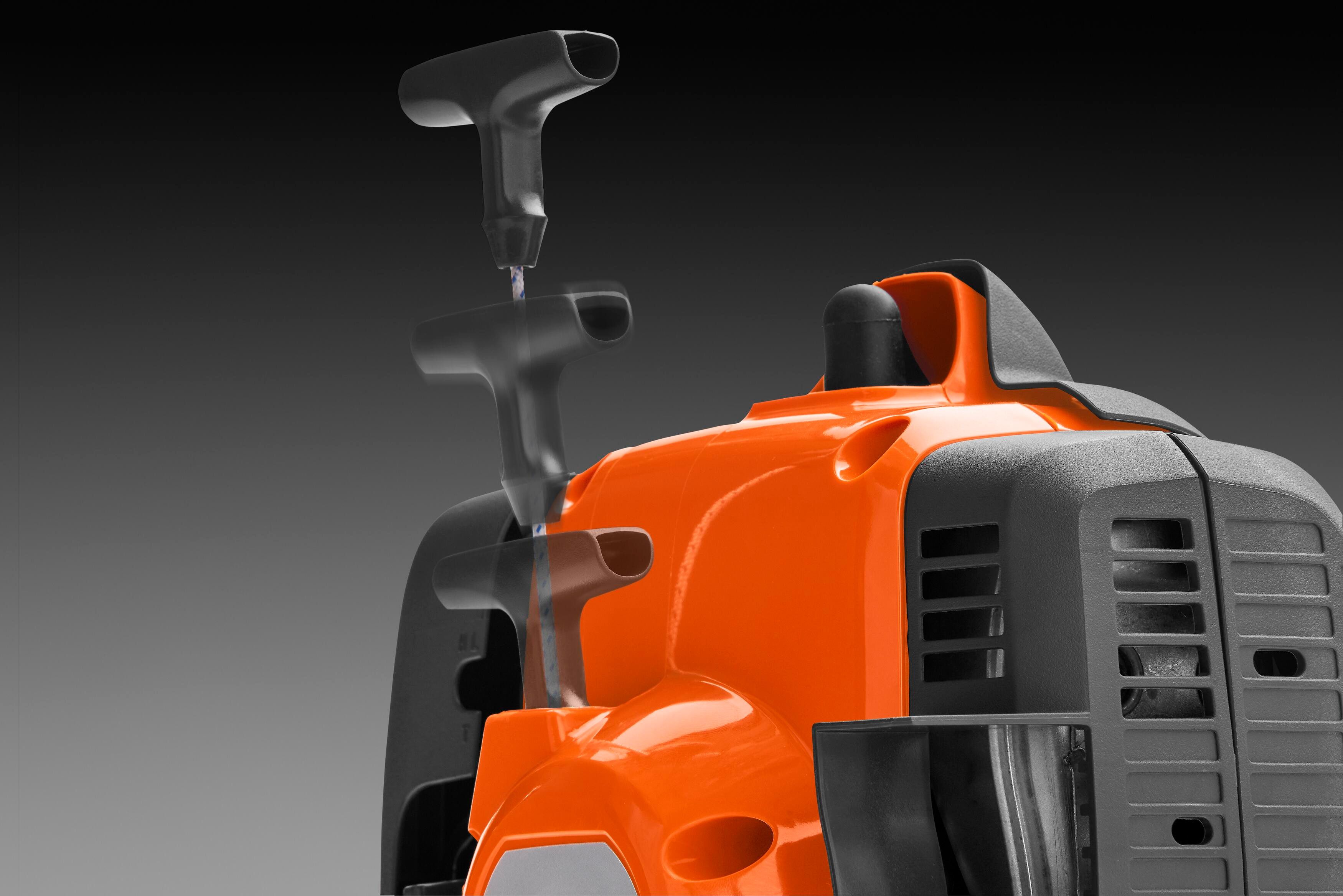 Husqvarna Benzin-Motorsense 129LK, 27,6-cm³-Zweitaktmotor, 43 cm Schnittbreite, Tap ’n Go-Trimmerkopf – Bild 4 von 4