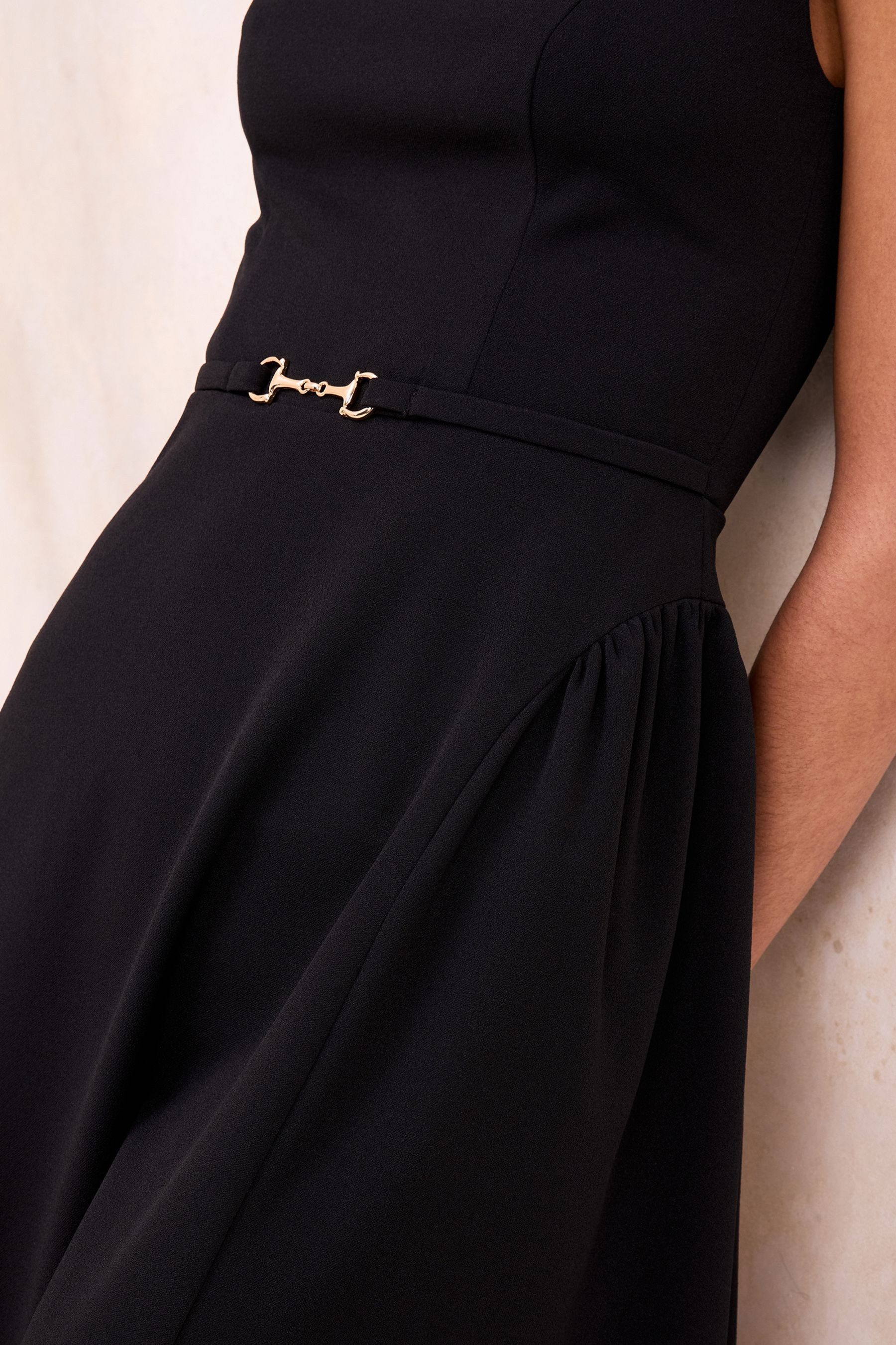 LIPSY Midikleid Lipsy Historic Midikleid mit Flügelärmeln + Gürtel (1-tlg)