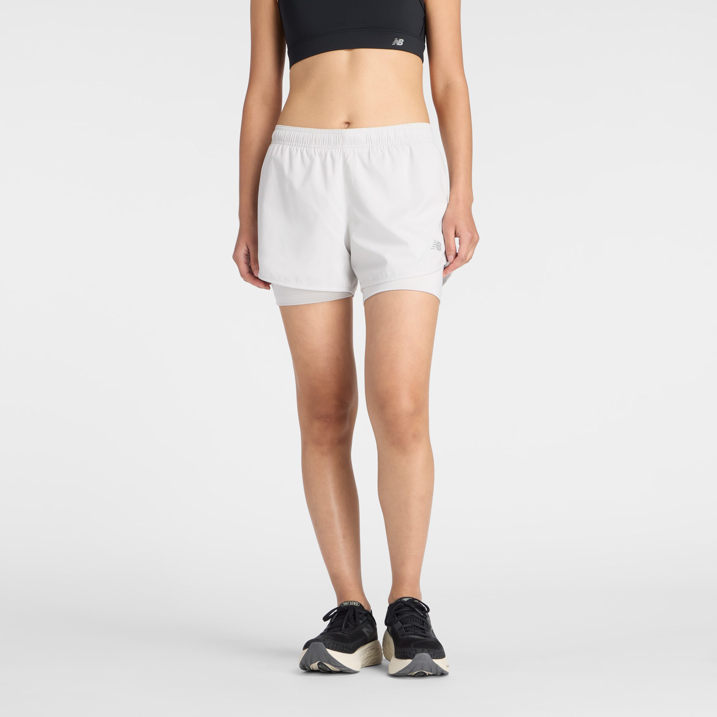 New Balance Laufshorts SPORT ESSENTIAL 2-IN-1 SHORT 3 2-in-1-Konstruktion, mit integrierter Innenhose, für Laufen