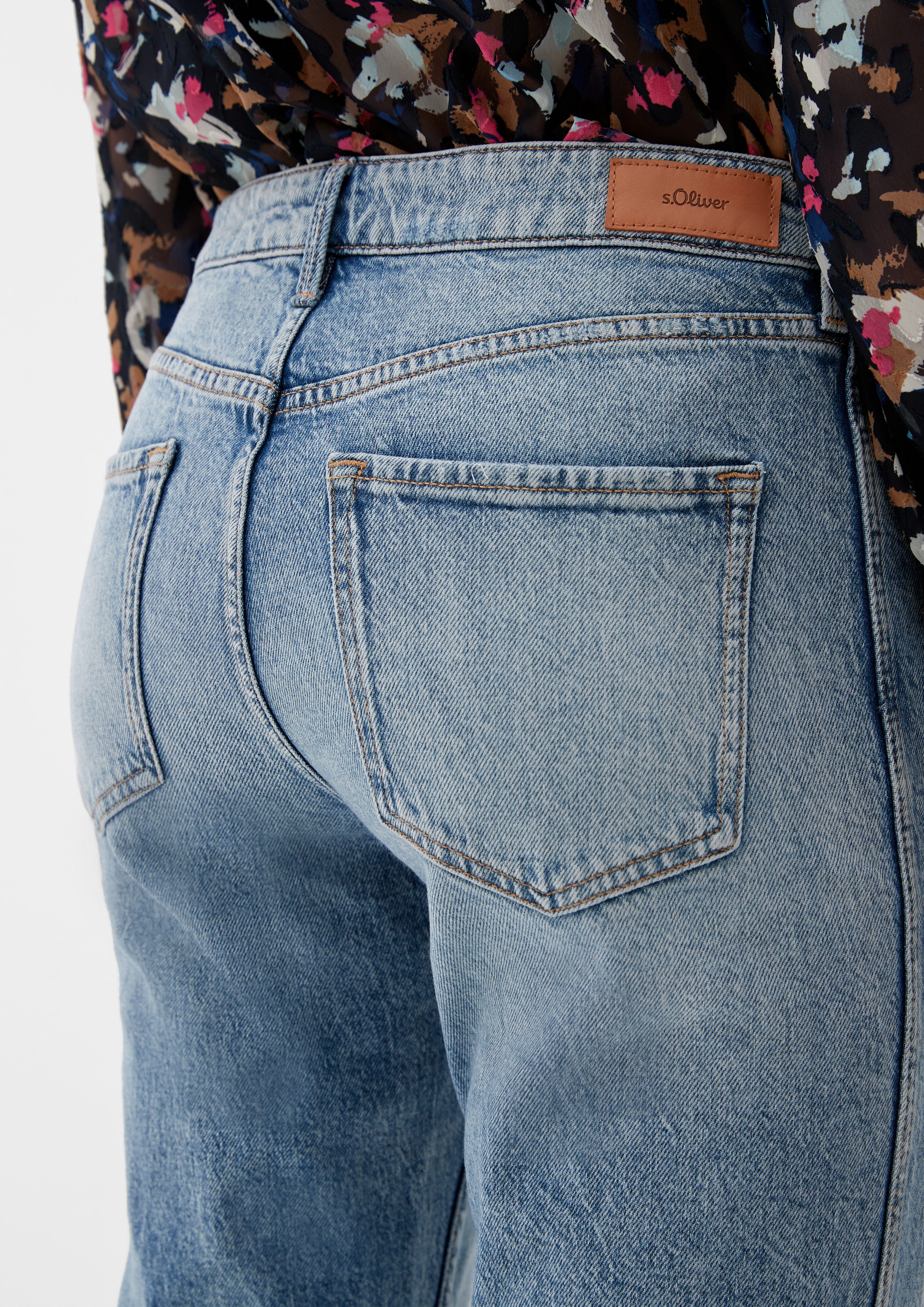Karolin Fit Rise s.Oliver Regular Leg 7/8-Jeans / blau / Cropped-Jeans / Straight Waschung, High Destroyes, Ziernaht