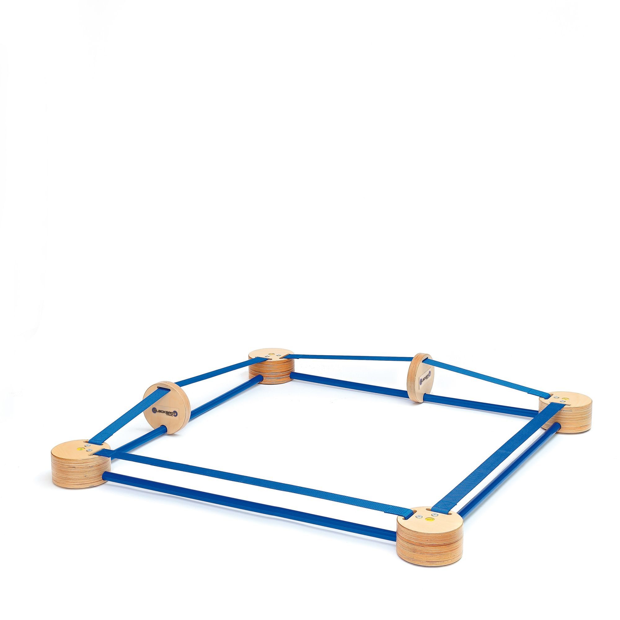 Erzi® Outdoor-Spielzeug, Birkensperrholz, Set (16-tlg) Slackspot Trail zum spielen und trainieren von bis zu vier Kindern.