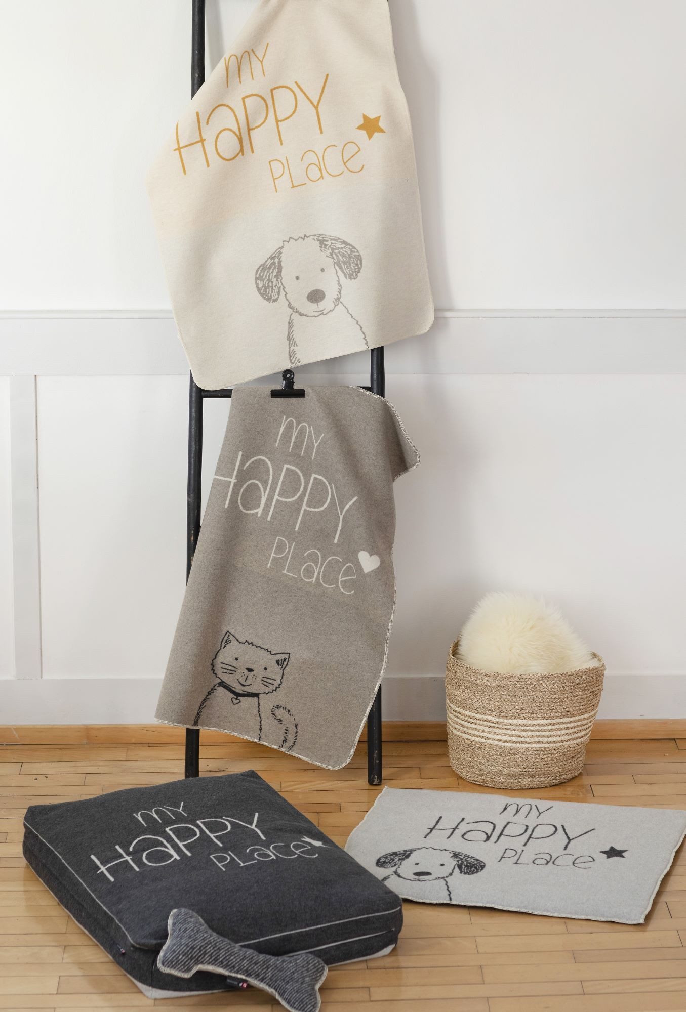 DAVID FUSSENEGGER Tierdecke Katzendecke 'my happy place' 70 x 90 cm Rauch - Beige