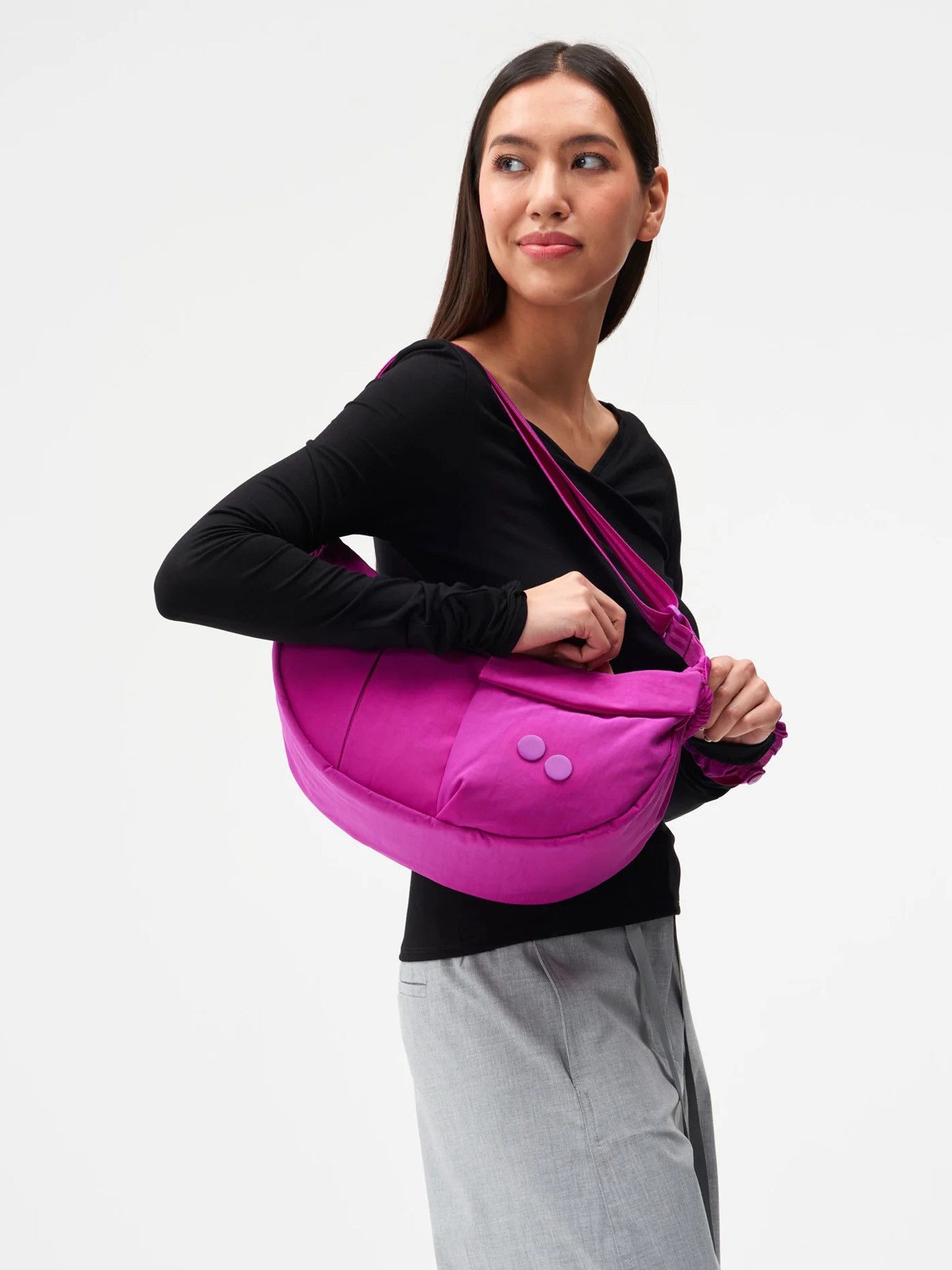 PinqPonq Umhängetasche Krumm Medium