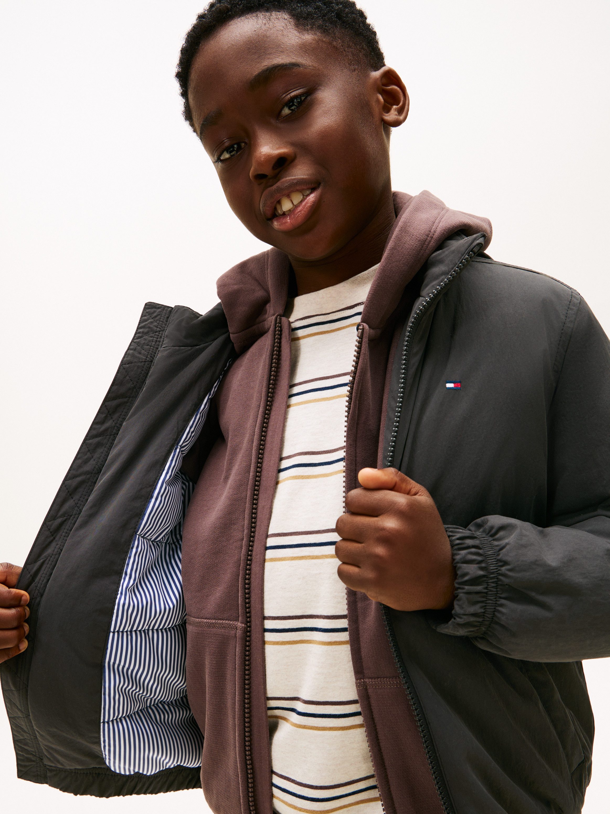 Tommy Hilfiger Outdoorjacke Regular fit, für Kinder bis 16 Jahre