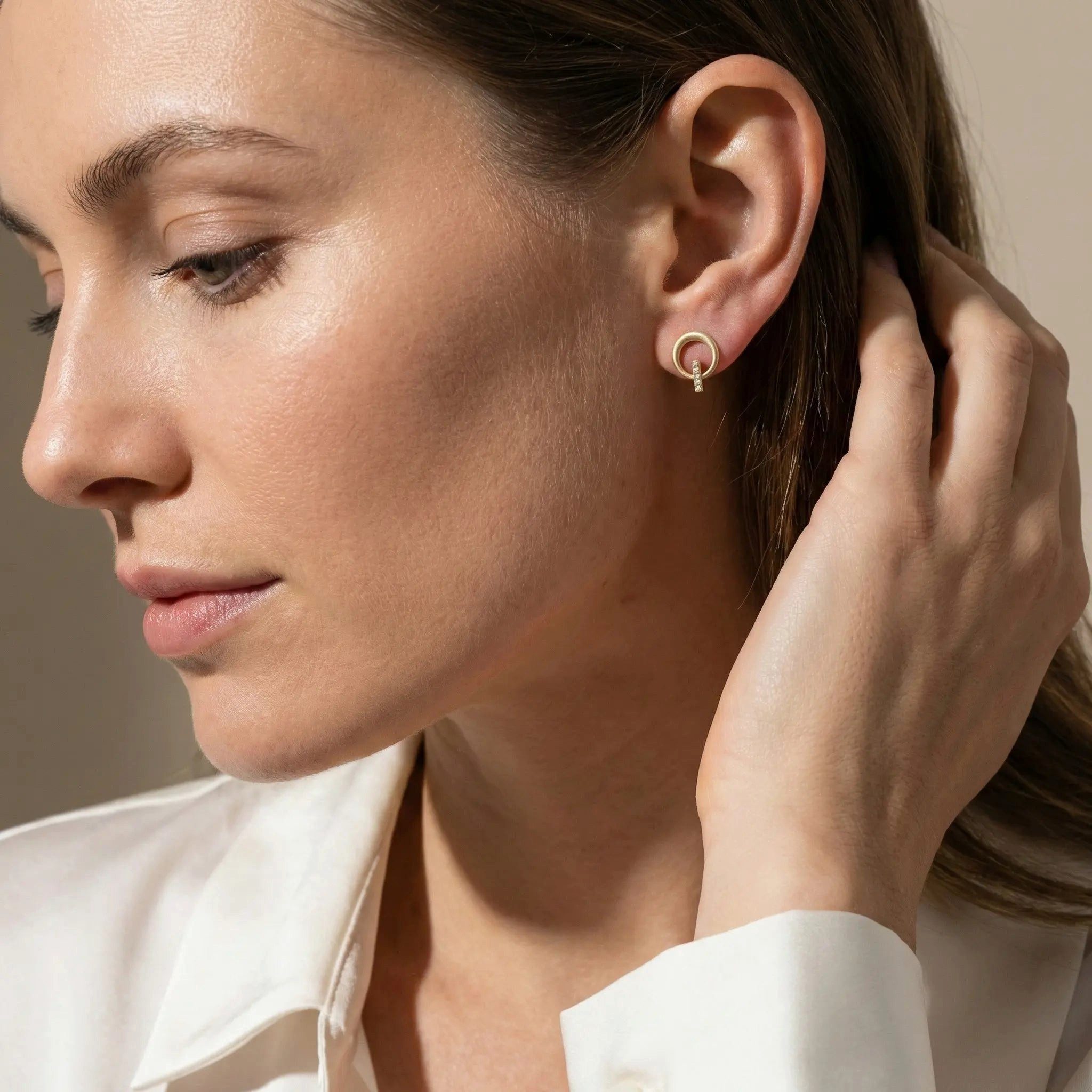 Suzan Gold Paar Ohrstecker 375 Echtgold Circlessence Bar runder Zirkonia