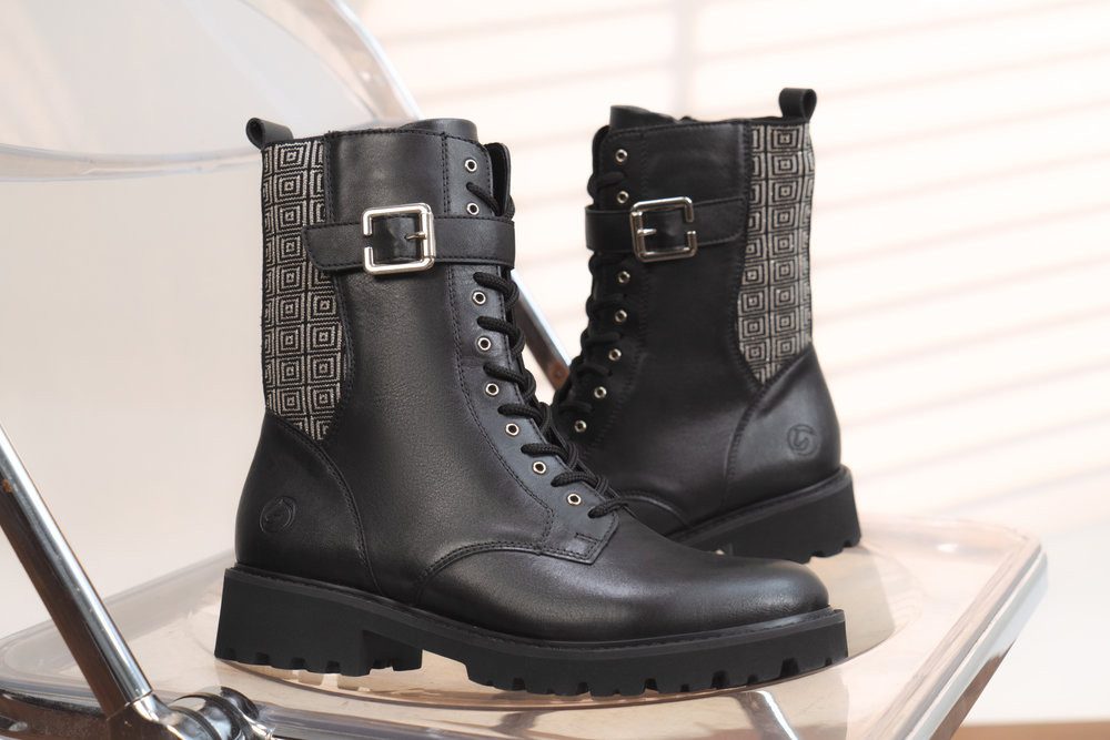 Remonte Schnürstiefelette Schnürboots, Profilsohle, Blockabsatz, mit Innenreißverschluss
