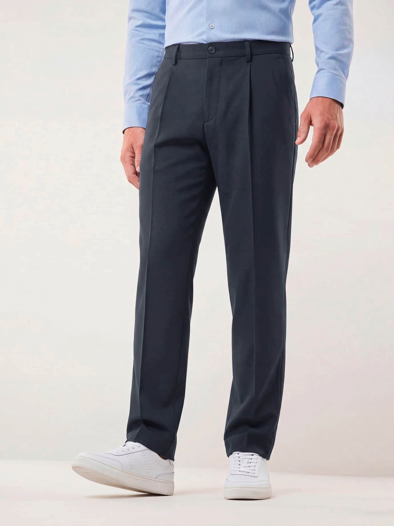 Walbusch Bundfaltenhose Herren Bügelfreie Hose mit Bundfalte Comfort Fit Knitterfrei, bi‑elastisch mit dehnbarem Comfort‑Bund, Steinnussknöpfe