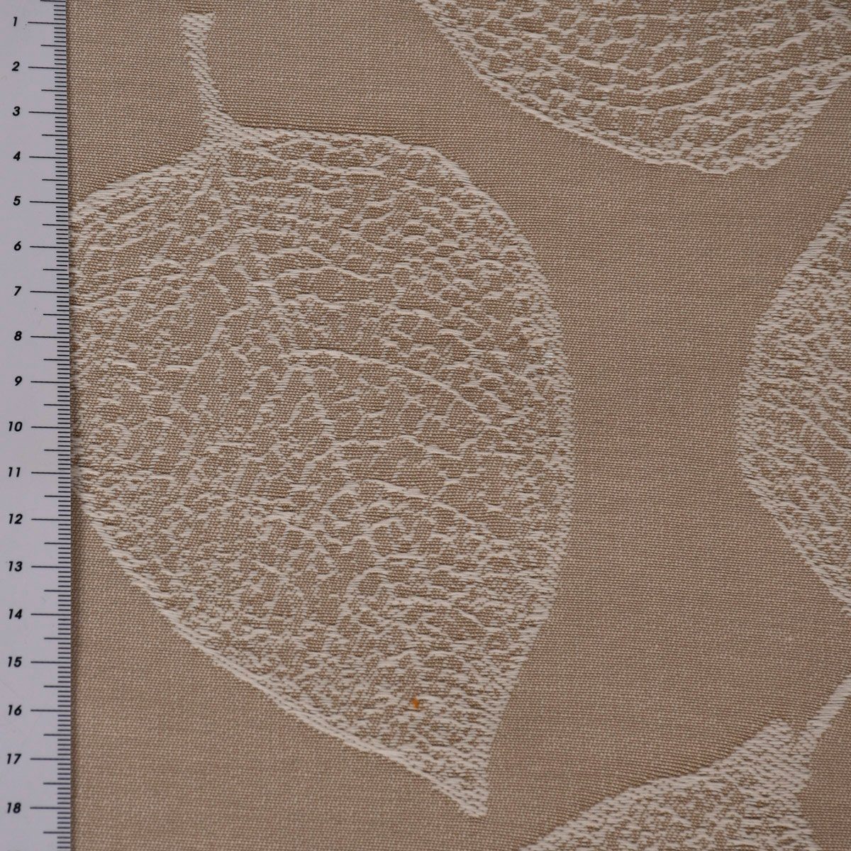 SCHÖNER beige Dekokissen SCHÖNER Kissenhülle LEBEN. Größen div. Jacquard Blätter LEBEN.