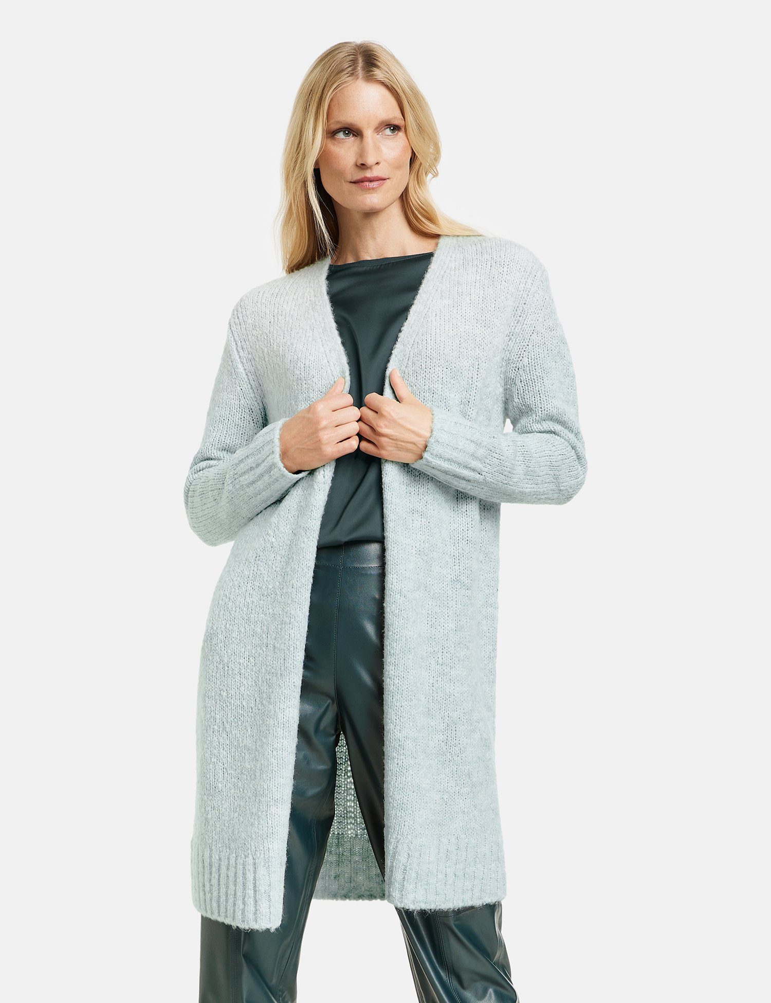 GERRY WEBER Cardigan Langer Cardigan Teilungsnaht Dekorativ Wollanteil, mit Rückenteil gestrickte am