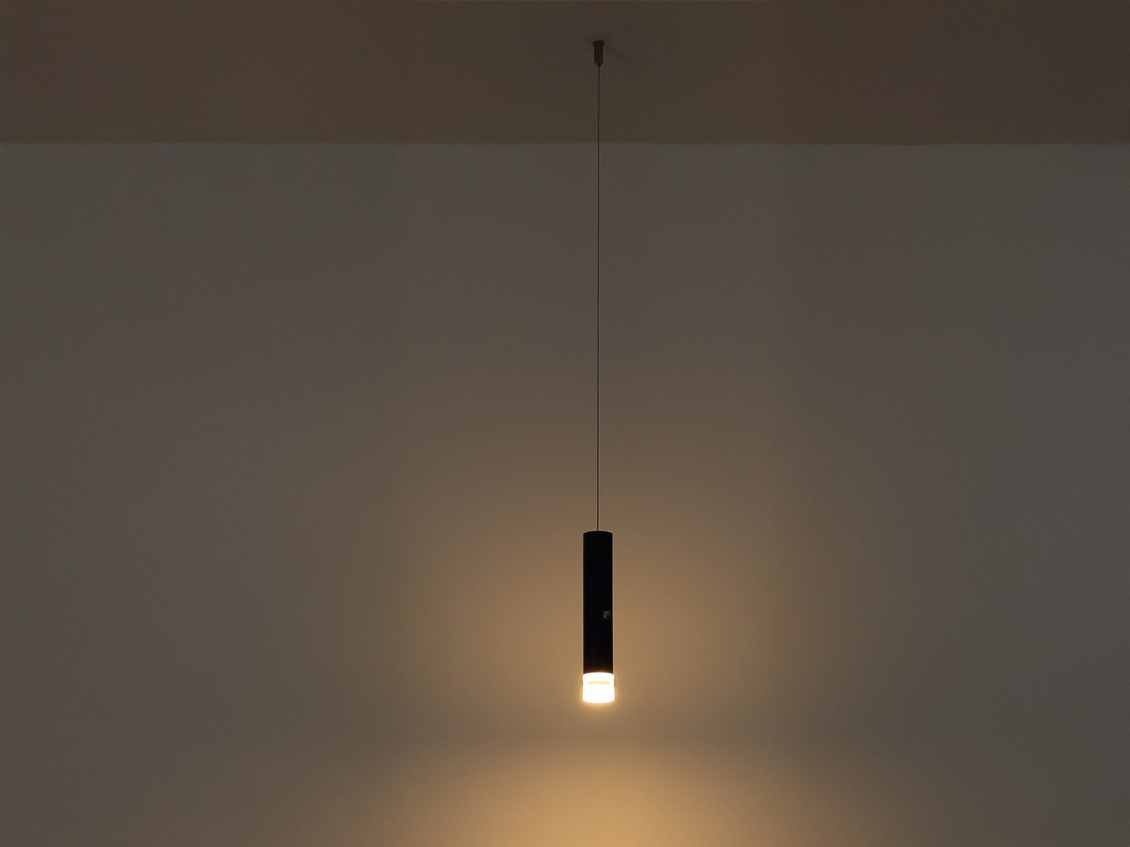 GLOBO LIGHTING LED Pendelleuchte, Dimmfunktion, LED fest integriert, Warmweiß, 2in1 Akku-Lampe Schwarz: Hängelampe einflammig & Taschenlampe, Ø 3,8cm