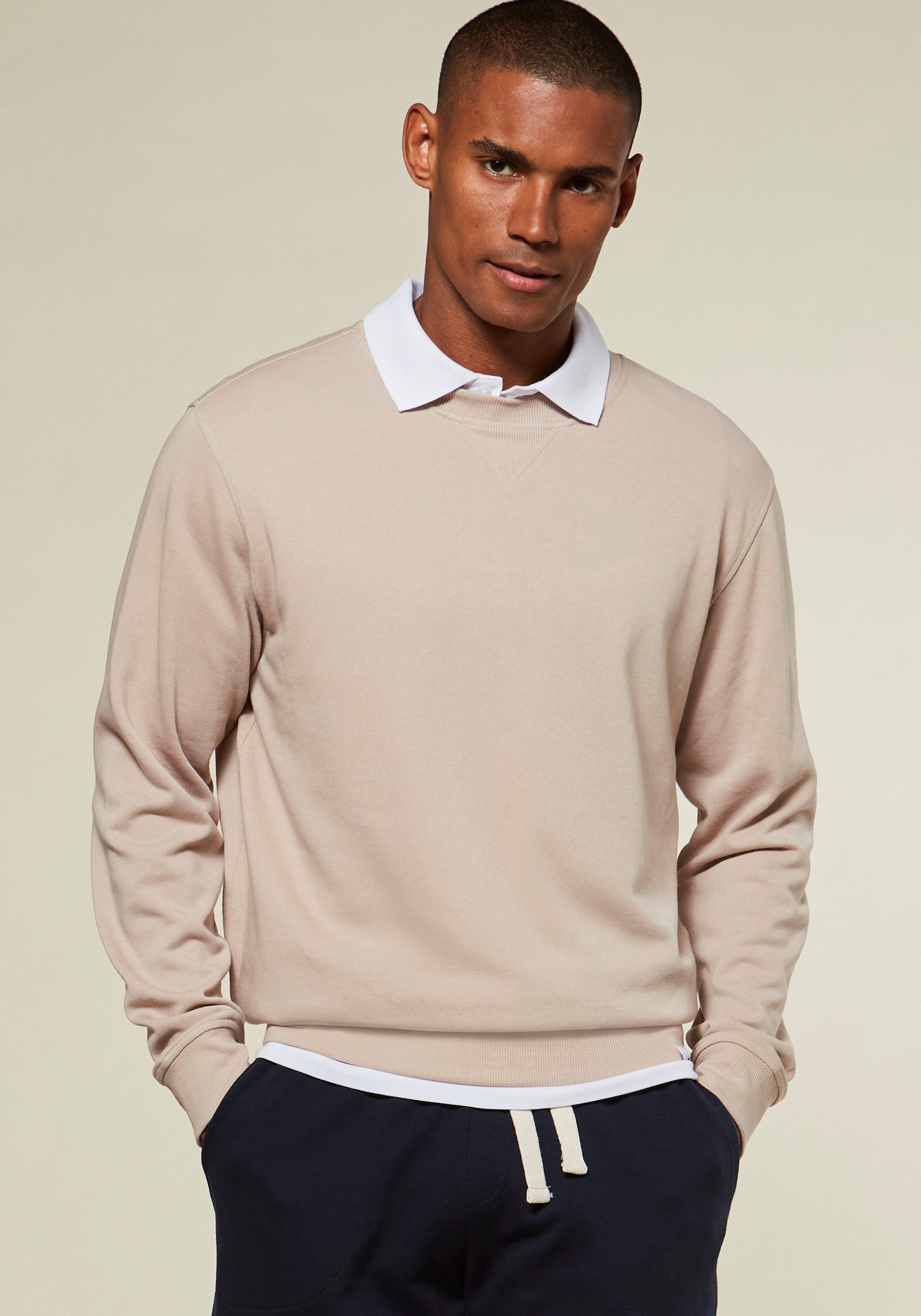 KangaROOS Sweatshirt "mit Rundhalsausschnitt" mit coolem Rippeinsatz am Aus günstig online kaufen