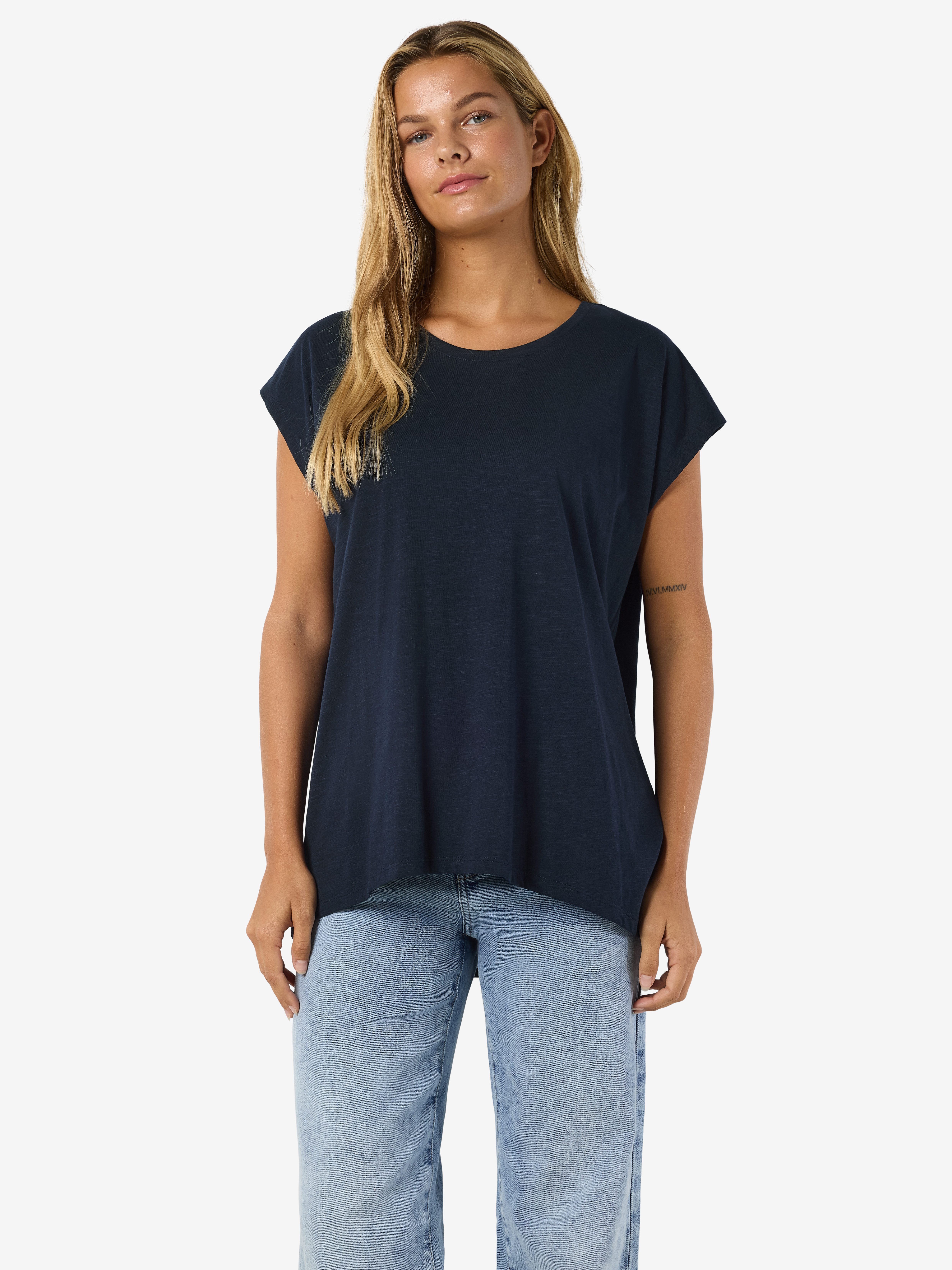 Noisy may Kurzarmshirt NMMATHILDE S/S LOOSE LONG TOP NOOS Baumwollmischung, relaxed fit