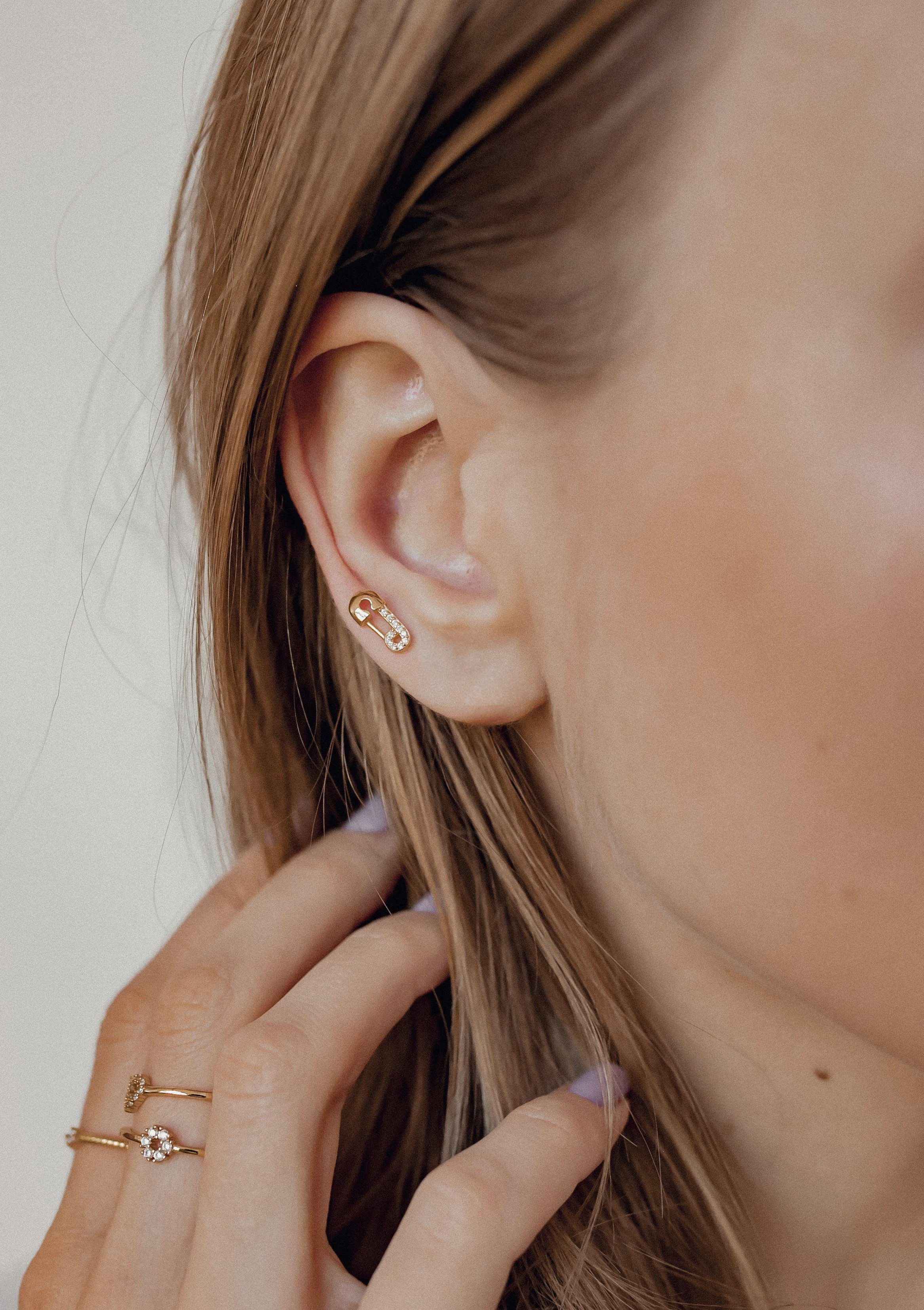 Hey Happiness Paar Ohrstecker Silber Ohrstecker Nadel Zirkonia, 18K vergoldet, Damen Ohrringe Silber 925 Büroklammer Kristalle klein