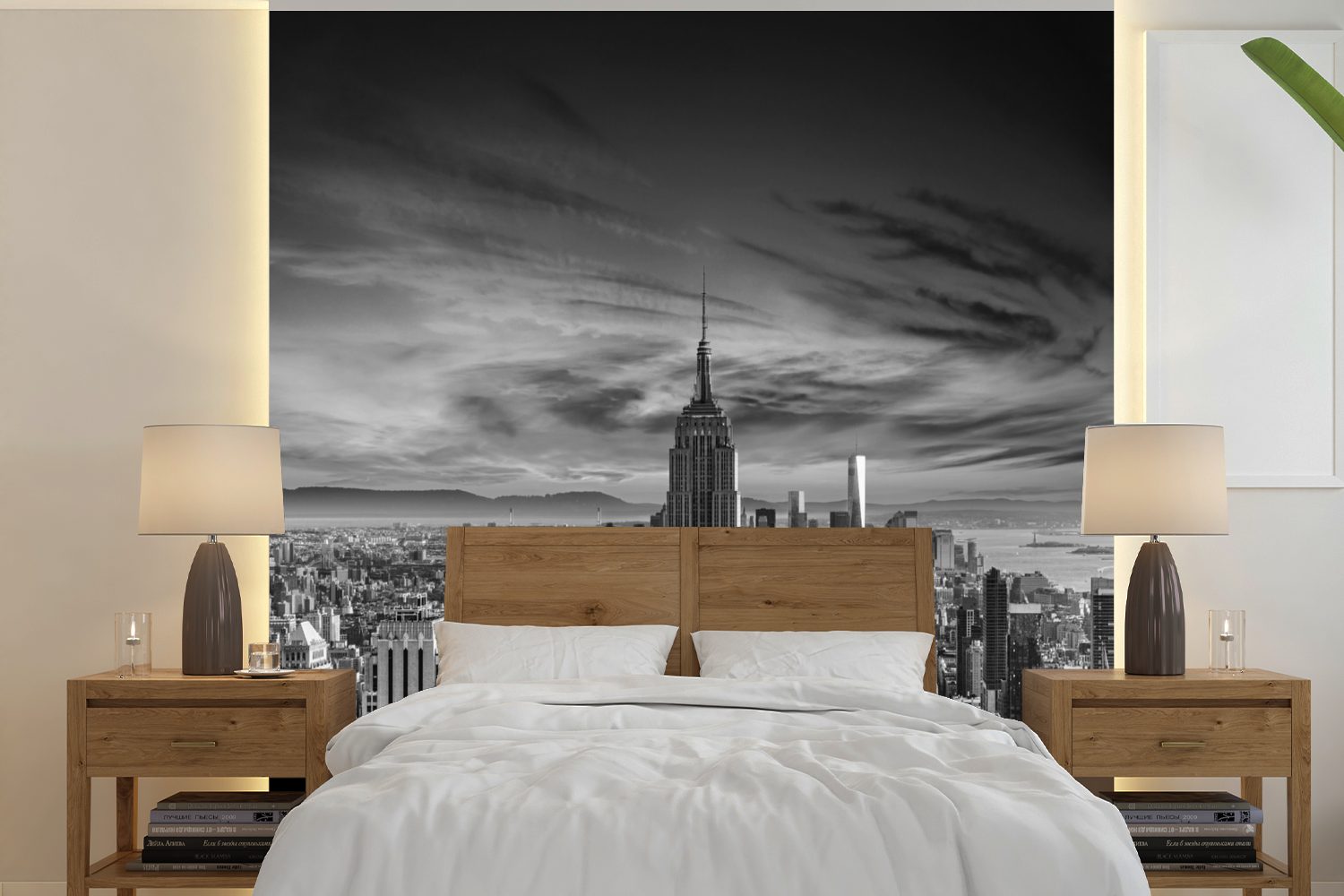 in Schlafzimmer, Fototapete Wohnzimmer - schwarz weiß, MuchoWow Vinyl Matt, für Tapete Ungewöhnliche bedruckt, York (5 Wandtapete oder New St), und Wolken