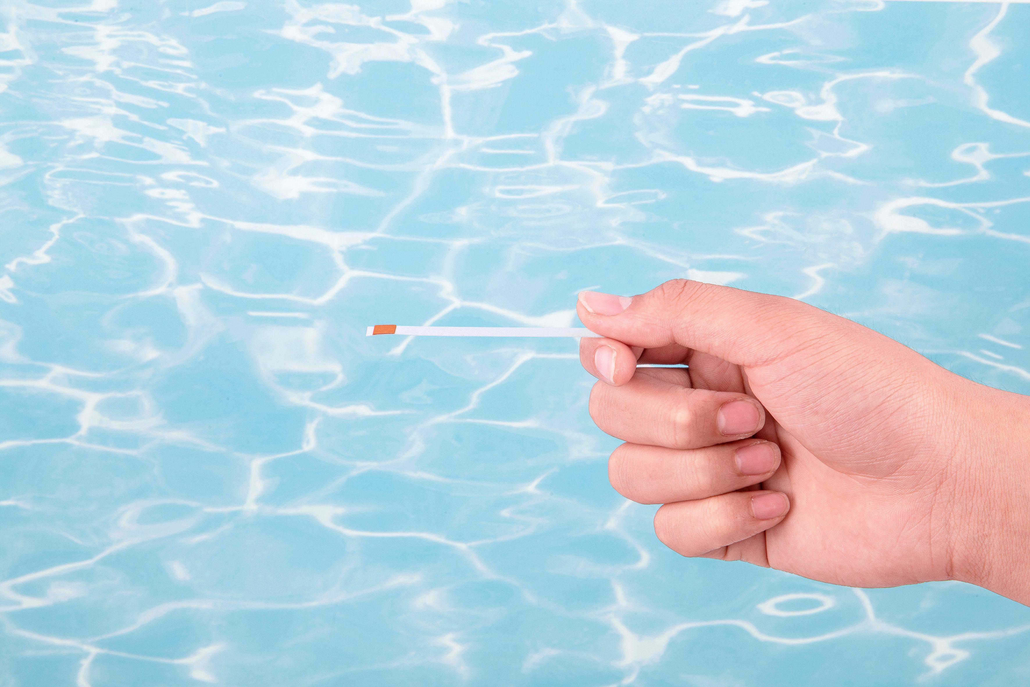 Bestway Pool-Wassertest Teststreifen Salzwasser für Pool und SPA 25 Stück, zur einfachen Überprüfung des Salzgehalts