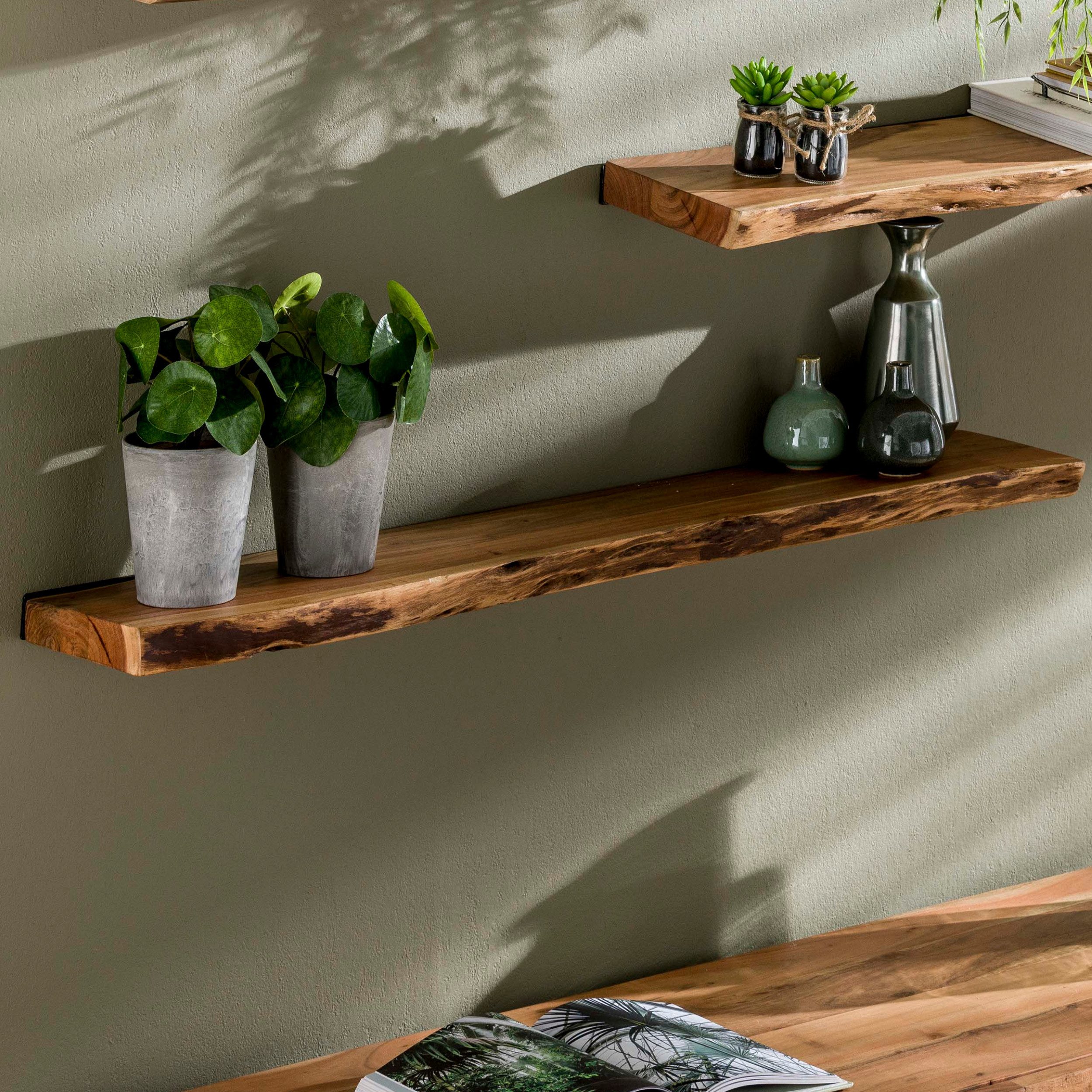 Wandregal EDGE NATURE schwebendes Massivholz-Regal mit echter Baumkante