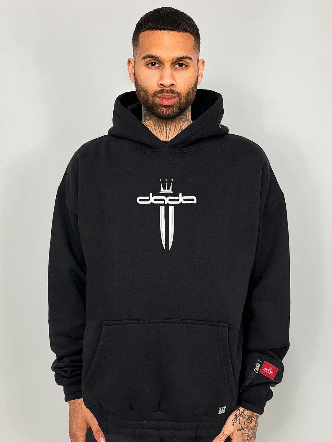 DADA Supreme Hoodie Oversize Fit mit Rückendruck, Stickdetails und Zip-Tasche New Crown Knife Logo