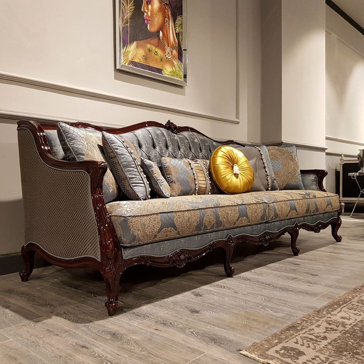 Möbel Padrino - Muster Silber Barock Sofa / Prunkvolles mit Dunkelbraun elegantem Barock Casa Sofa Luxus Beige - Wohnzimmer / Sofa