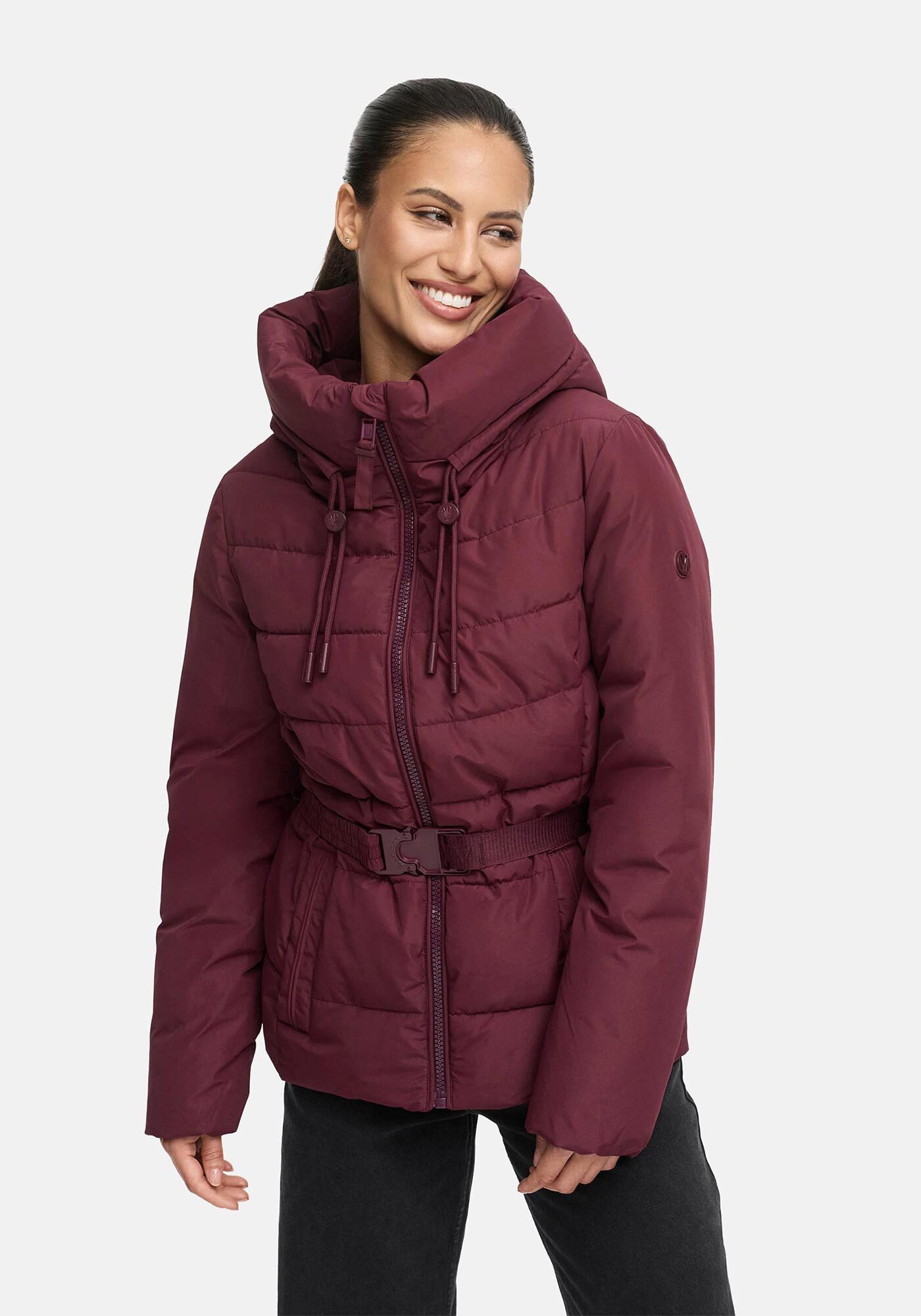 Marikoo Winterjacke Himee mit praktischem Taillengürtel und robuster Klickschnalle