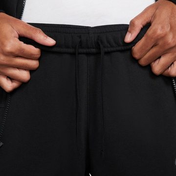 Nike Sportswear Trainingsanzug »Sport Essentials Men's Fleece Track Suit«