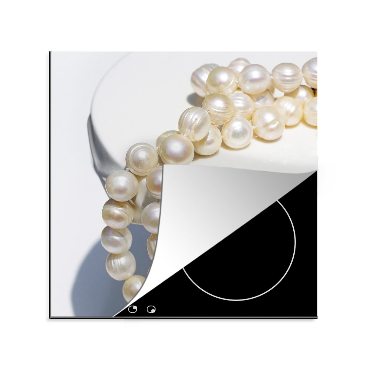 MuchoWow Herdblende-/Abdeckplatte Perlenkette auf weißem Sockel, Vinyl, (1 tlg), 78x78 cm, Ceranfeldabdeckung, Arbeitsplatte für küche