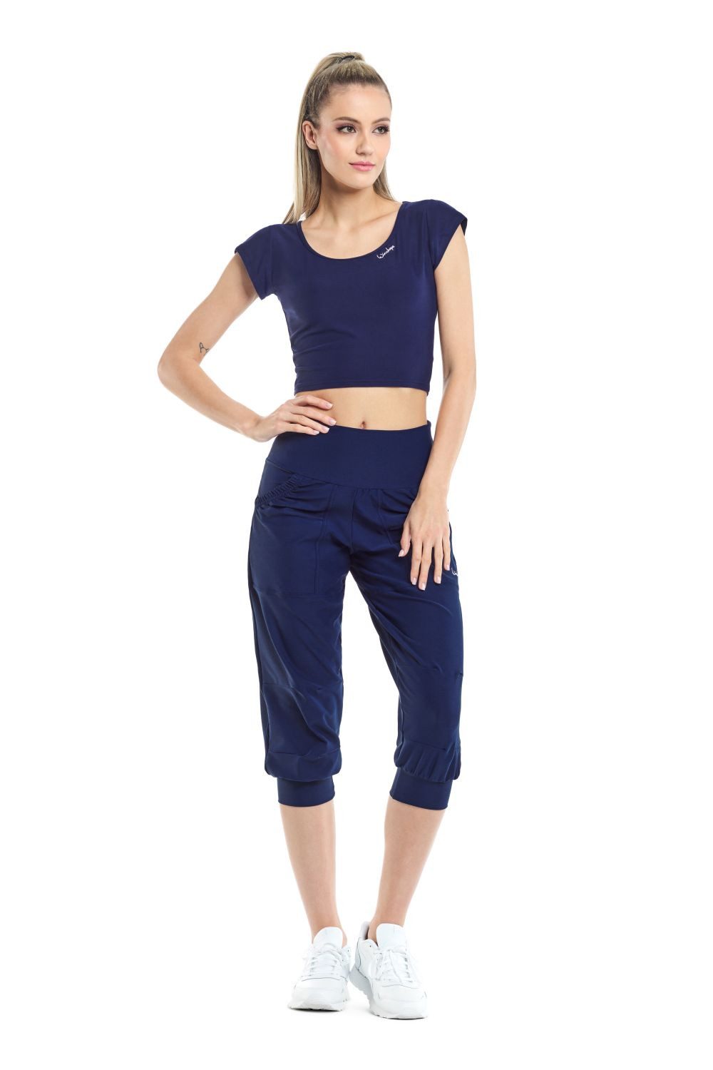 Winshape Crop-Top AET137LS Functional Light and Soft Cropped