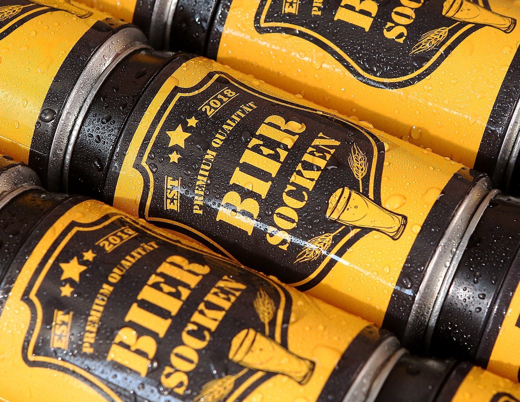 Lucadeau Socken Vatertagsgeschenk für Männer, Socken mit Spruch " bring mir Bier" (1 Paar) rutschfest, Gr. 37-44, Geschenke für Männer, Geburtstagsgeschenk