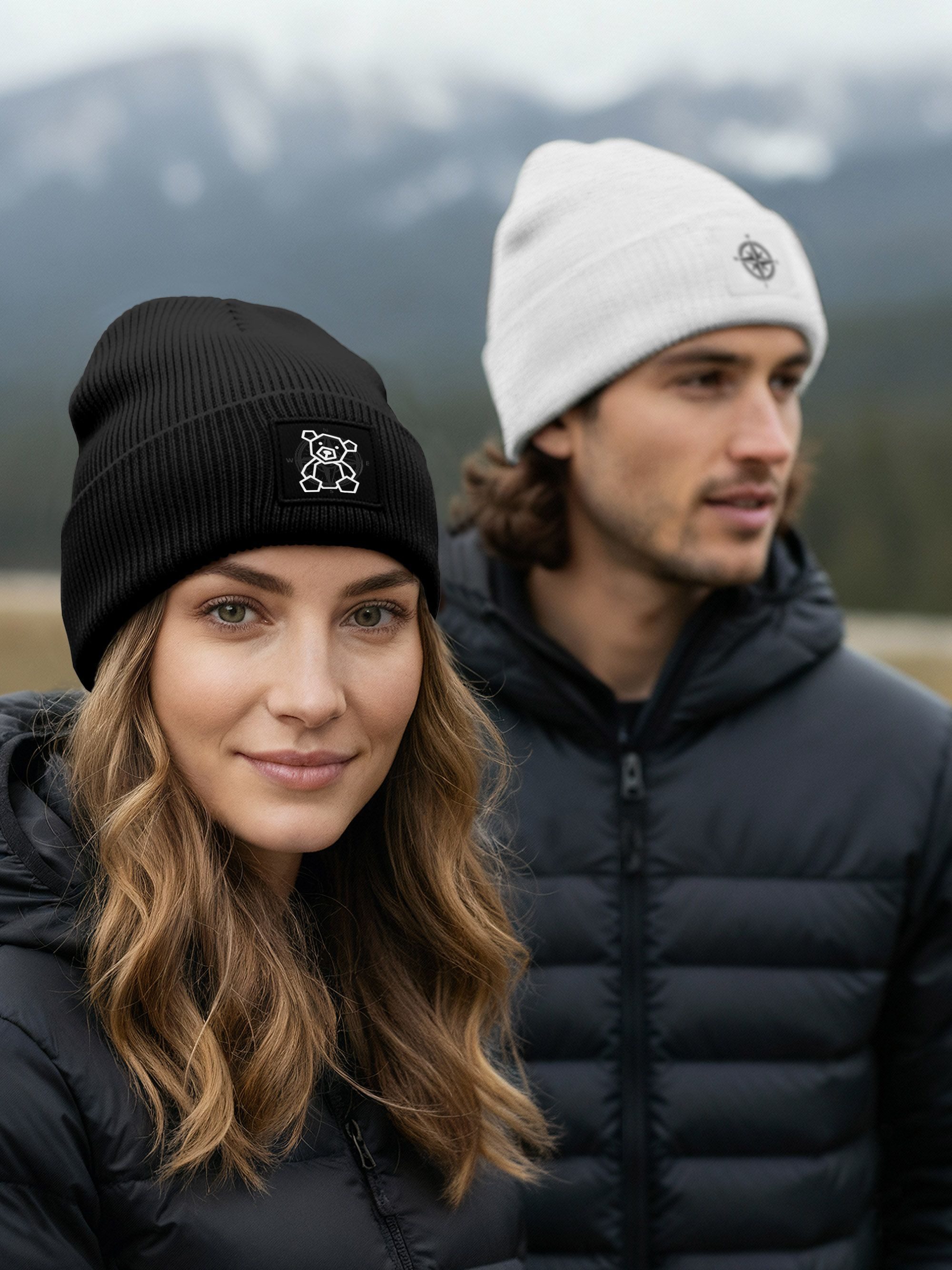 Neverless Strickmütze Damen Beanie Patch Polygon Teddy Bär Aufdruck Print Wintermütze