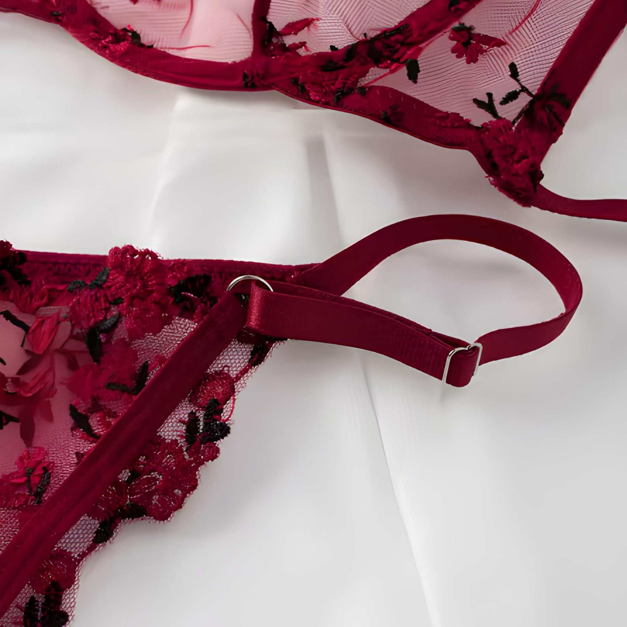 NEXORA Tanga String Tanga BH Set, Dessous, Lingerie (Komplett-Set) Lingerie Set, bestehend aus Hose & Oberteil