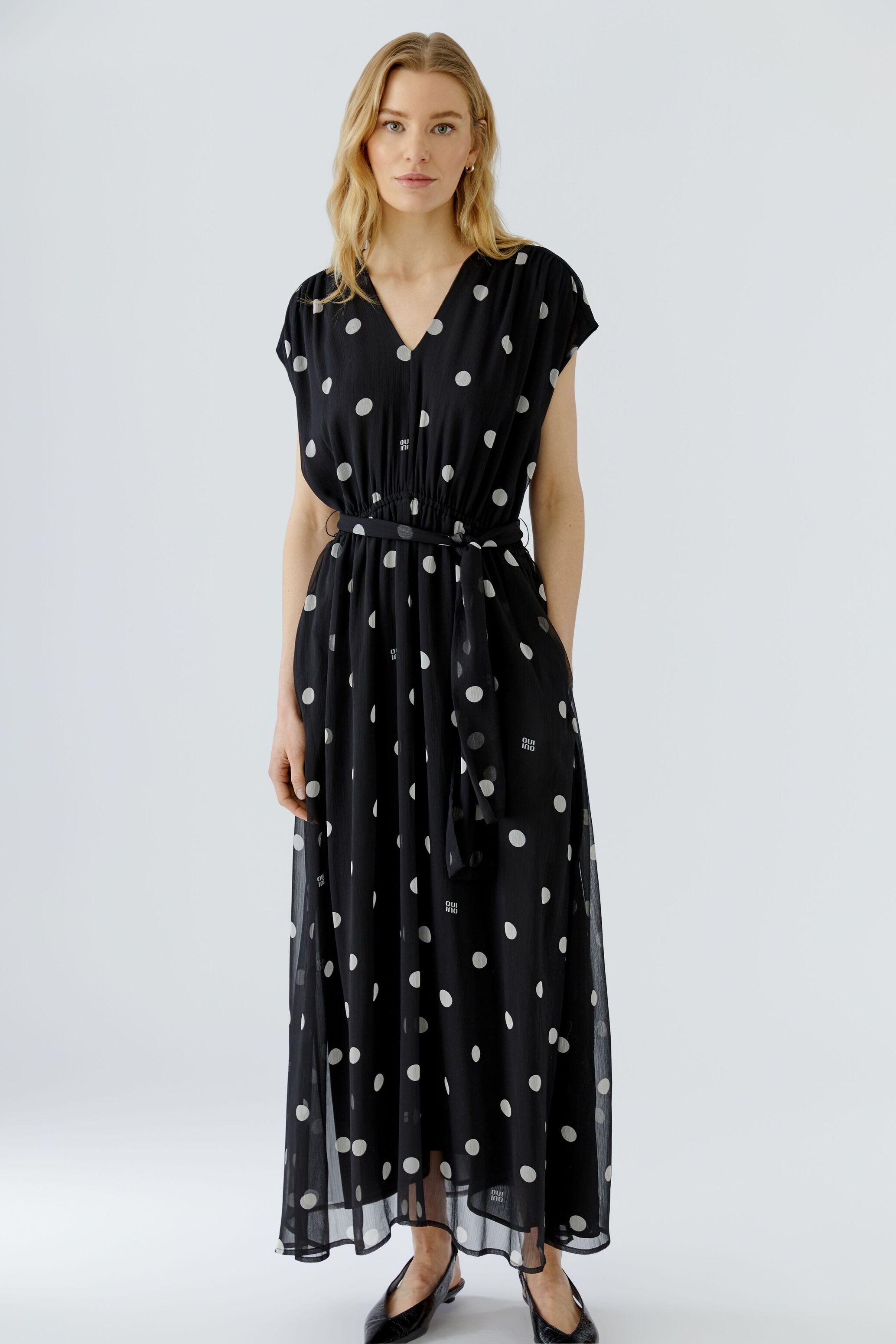Oui Maxikleid Tailliert geschnitten