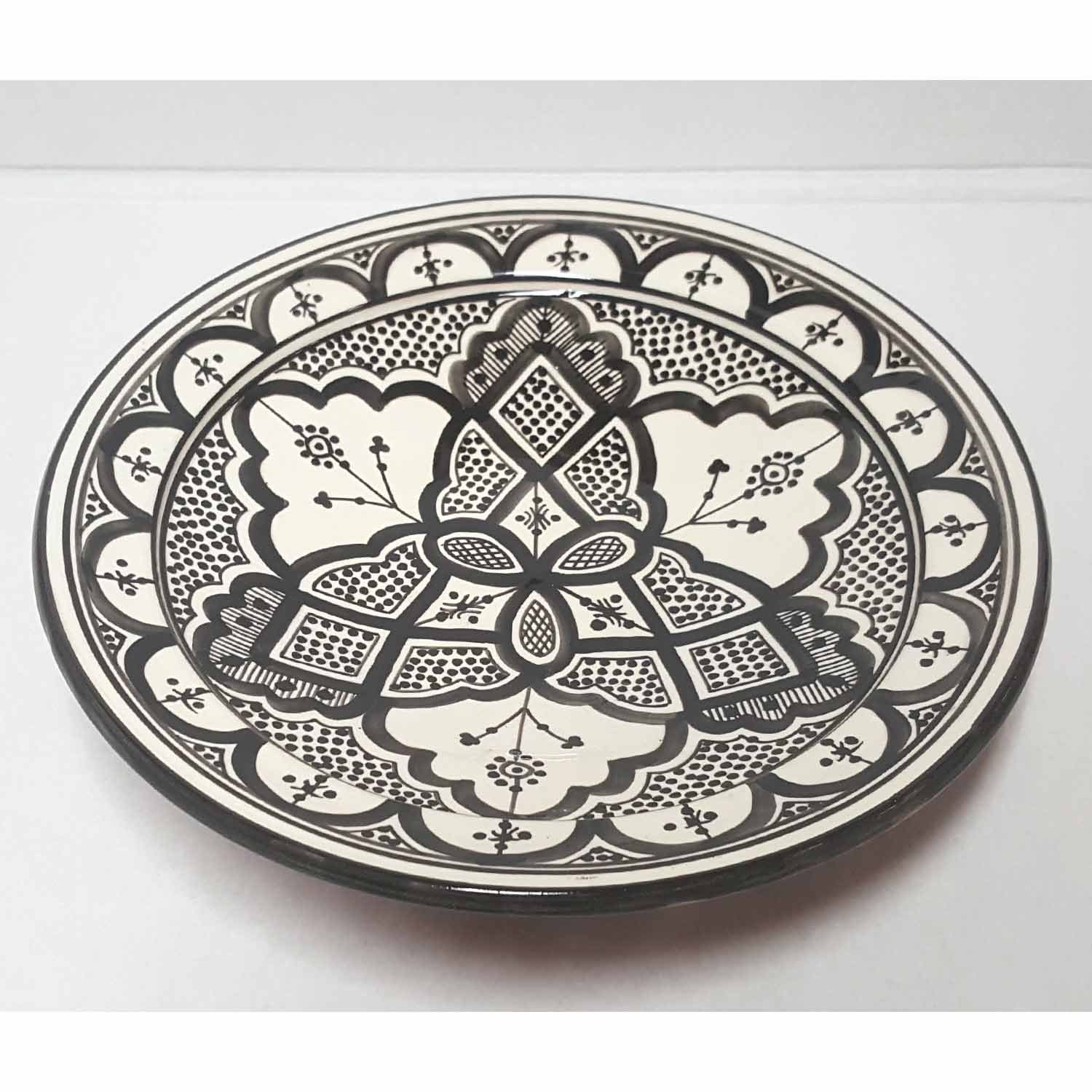 Casa Moro Dekoschale Handbemalte Keramik-Schale F041 mit Ø 30 cm aus Marokko (Weihnachtsdekoration), Orientalischer Deko-Teller in schwarz weiß KSF041