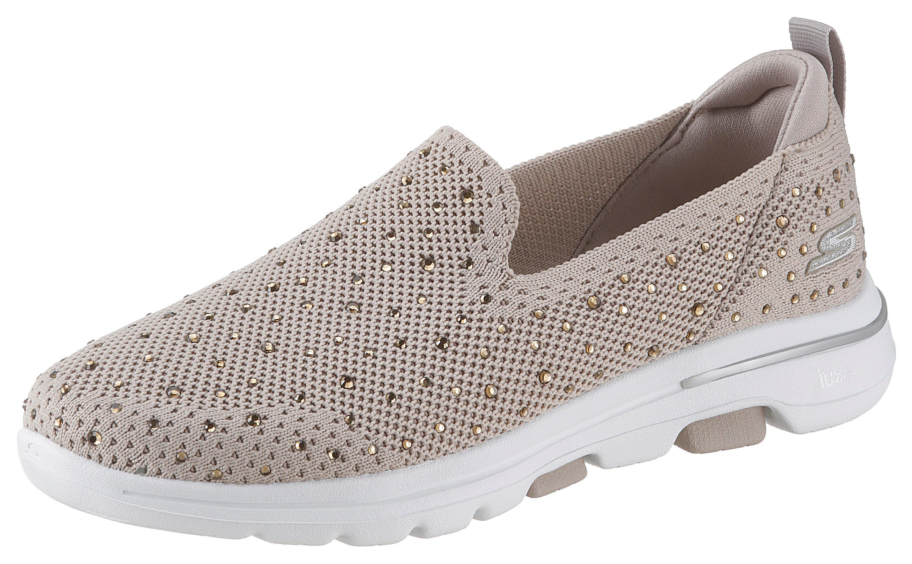 women red skechers shoes