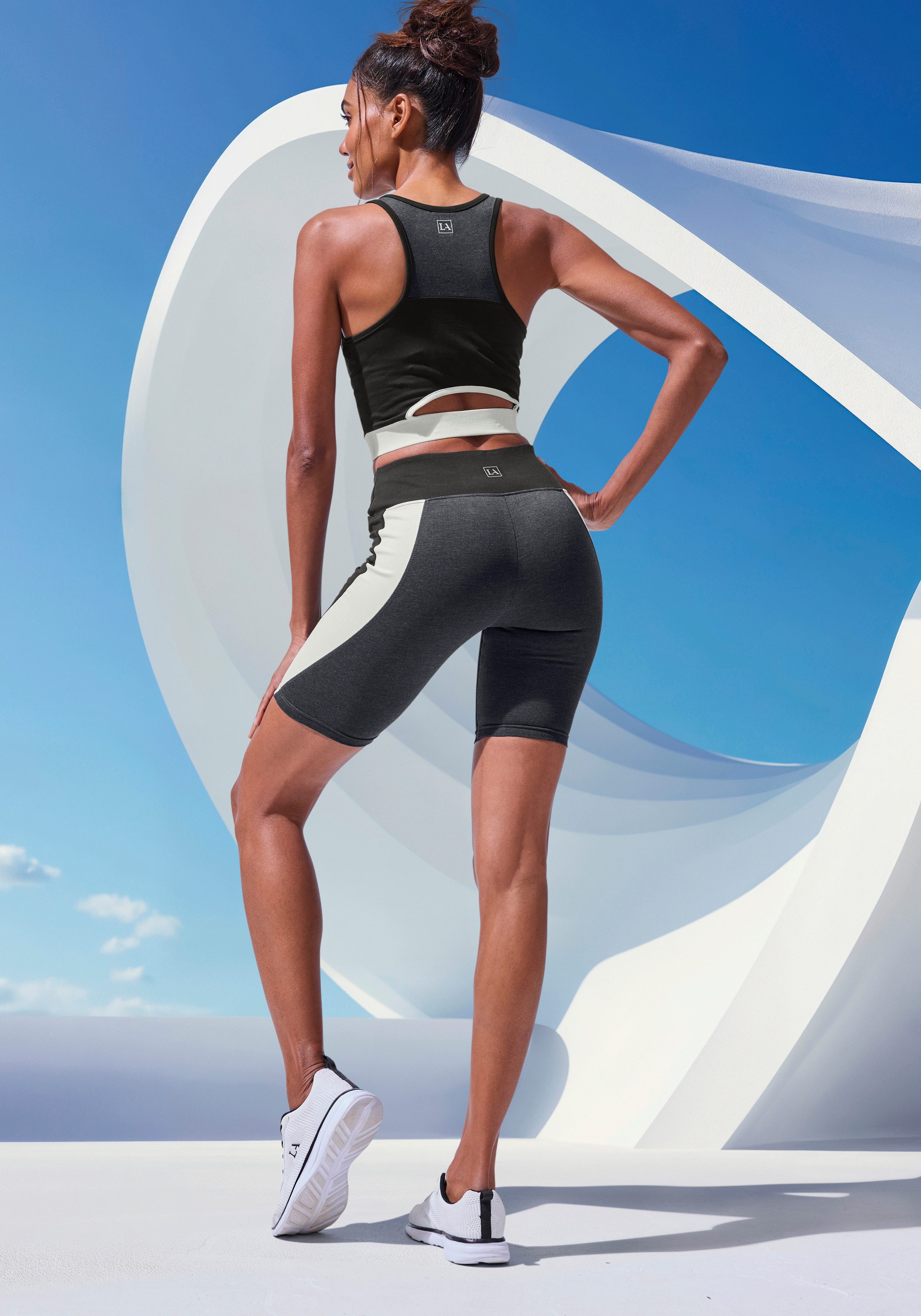 LASCANA ACTIVE Radlerhose Sporthose in Colourblockingdesign