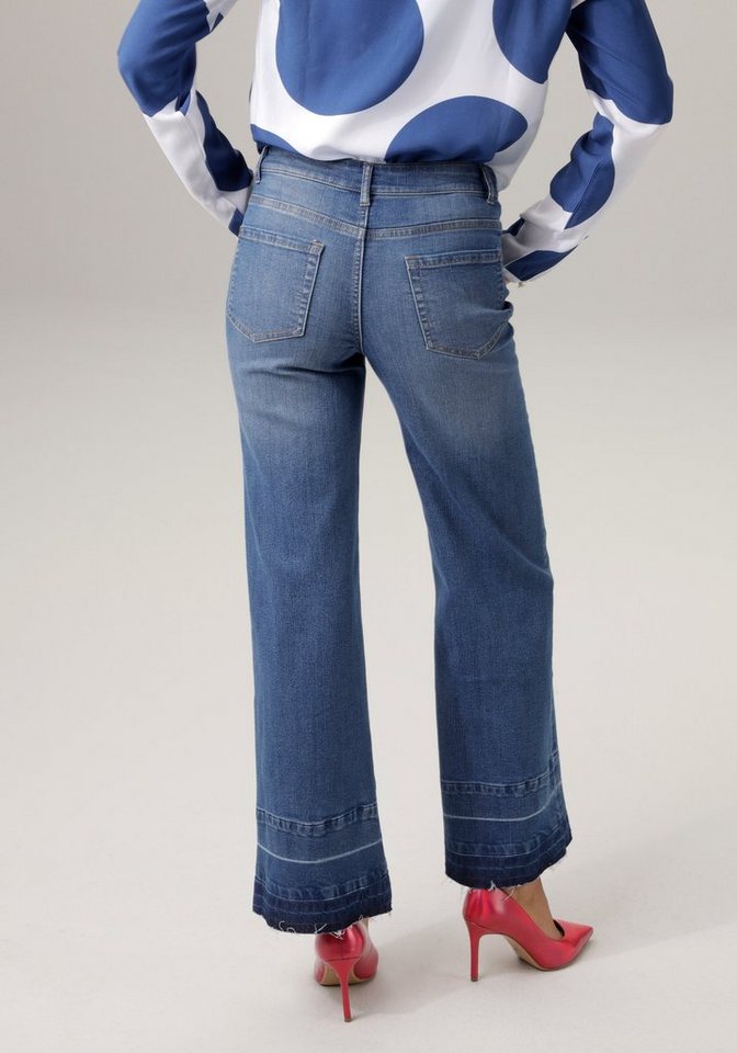 Aniston CASUAL Straight-Jeans mit trendiger Waschung am leicht  ausgefranstem Saum