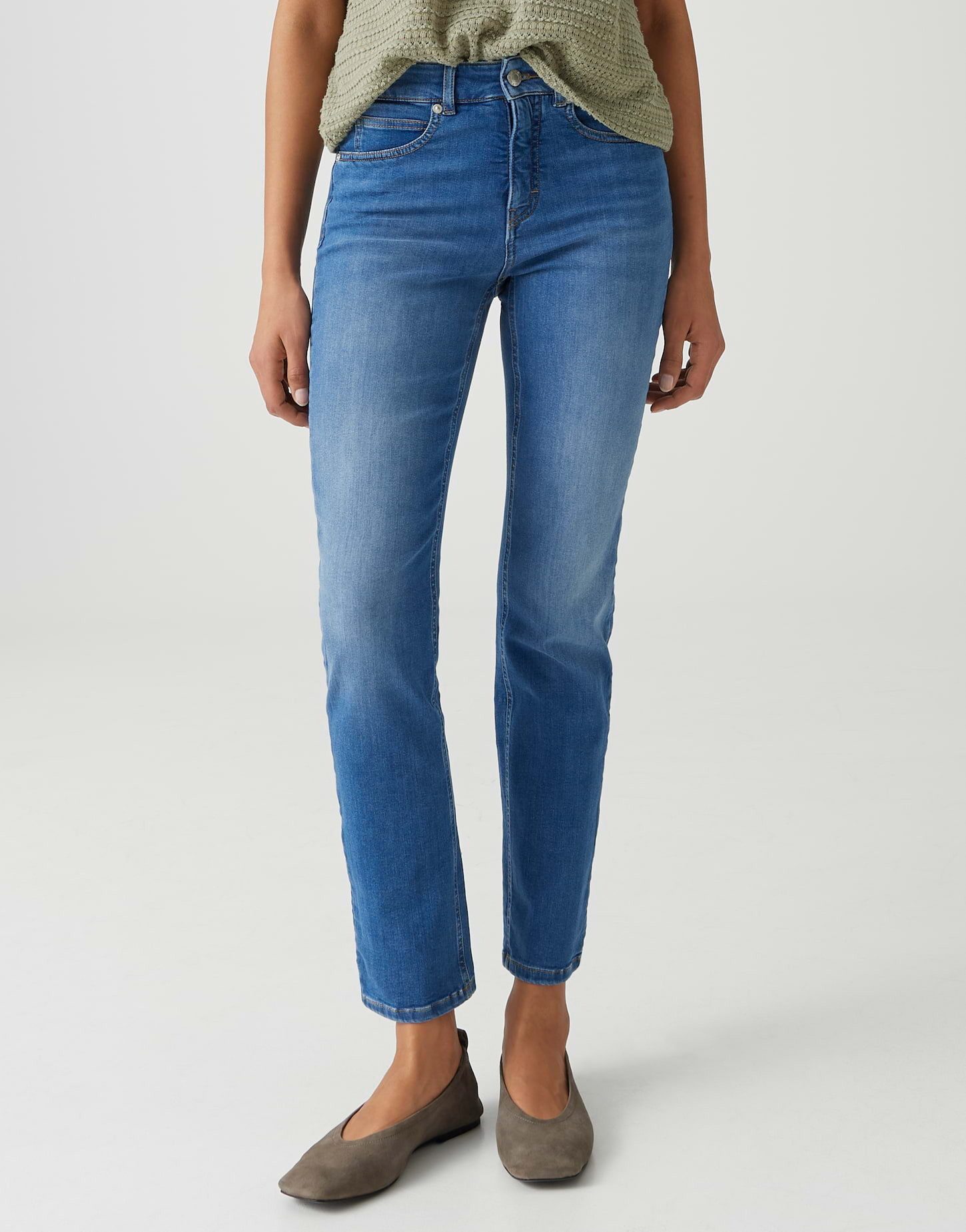 OPUS PANTS Slim-fit-Jeans MELLY BASE Slim Jeans mit Powerstretch Mid Rise Klare Linie mit dezenten Crinkle-Effekten