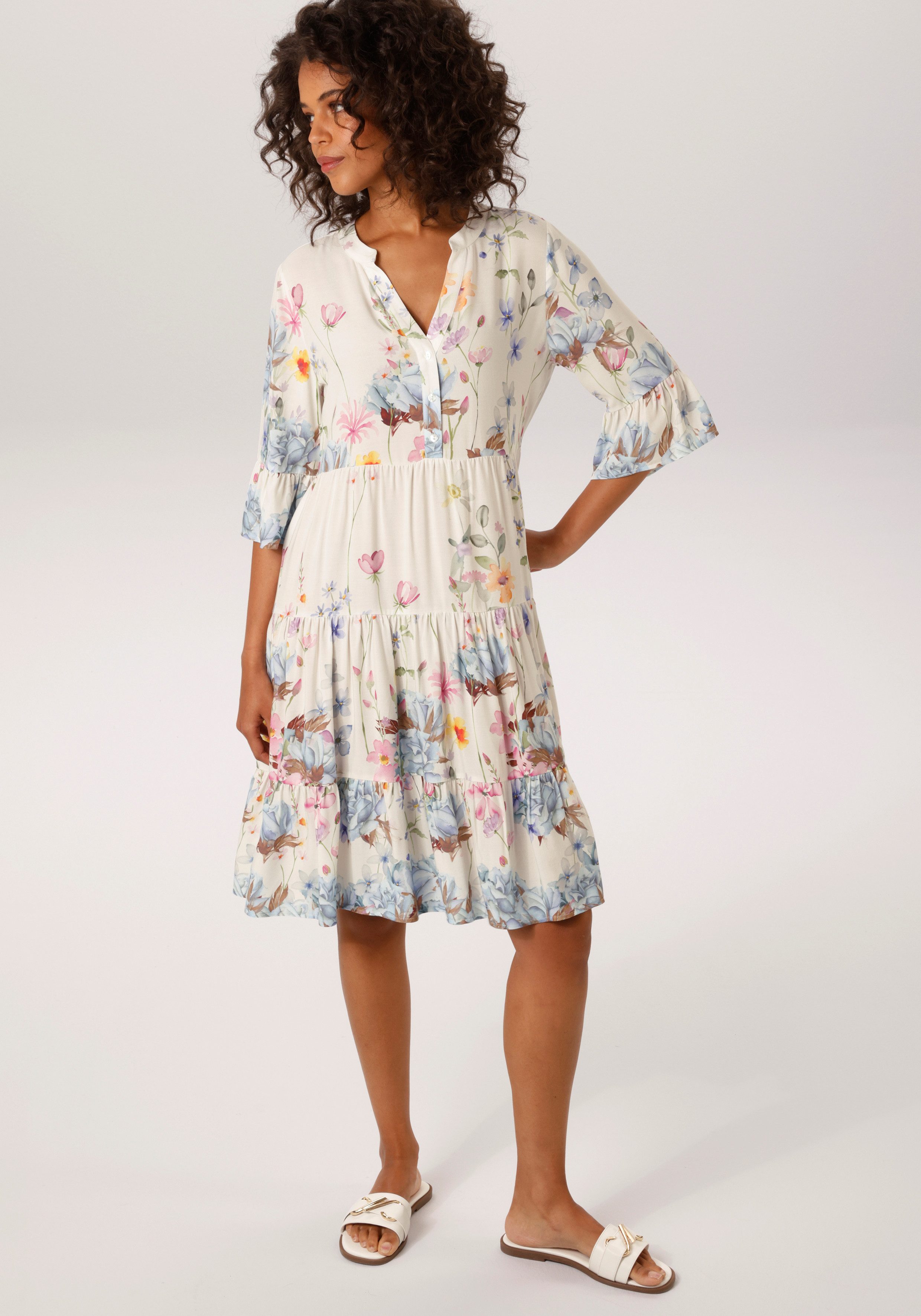 Aniston CASUAL Tunikakleid mit malerischen Blumen bedruckt – Bild 4 von 5