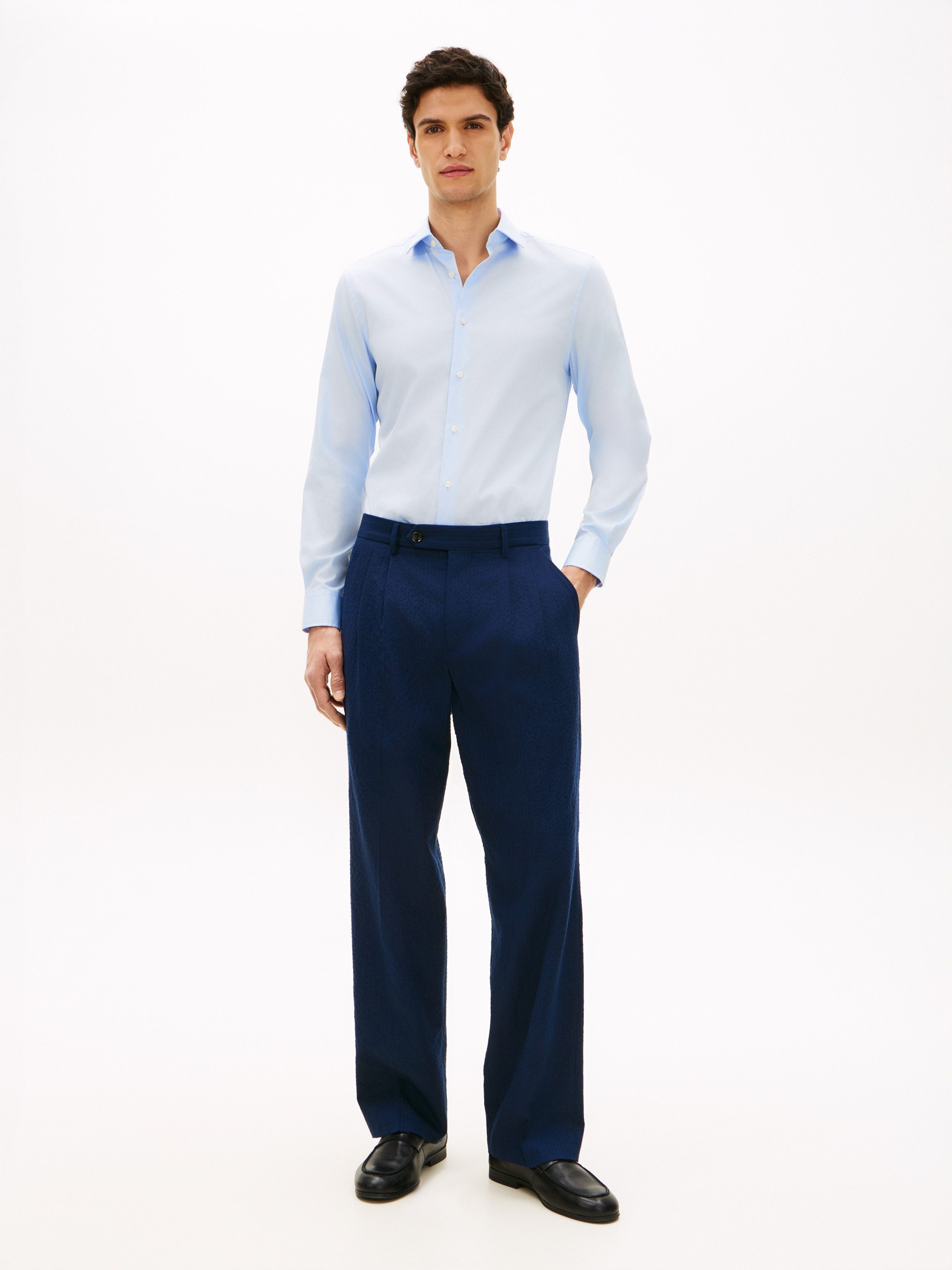 Tommy Hilfiger Langarmhemd DC FLEX COLLAR SOLID Flex Collar Technologie, elastischer Kragen für angenehmen Fit