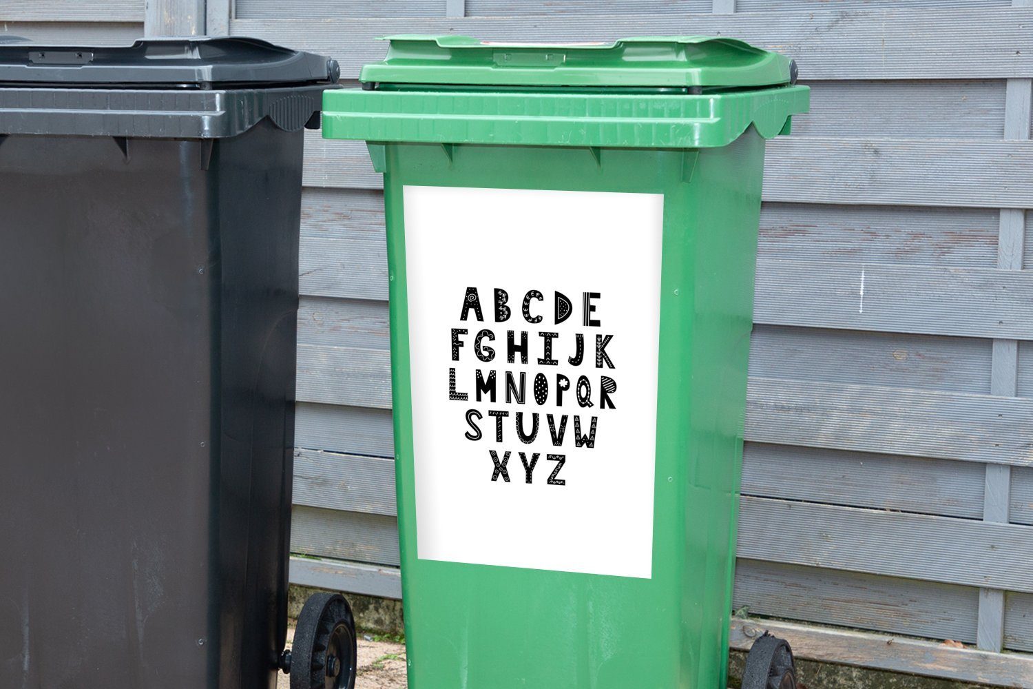 Container, auf Abfalbehälter schwarzen einem weißen Sticker, Illustration Buchstaben Mülleimer-aufkleber, MuchoWow Mülltonne, Alphabet Wandsticker St), (1