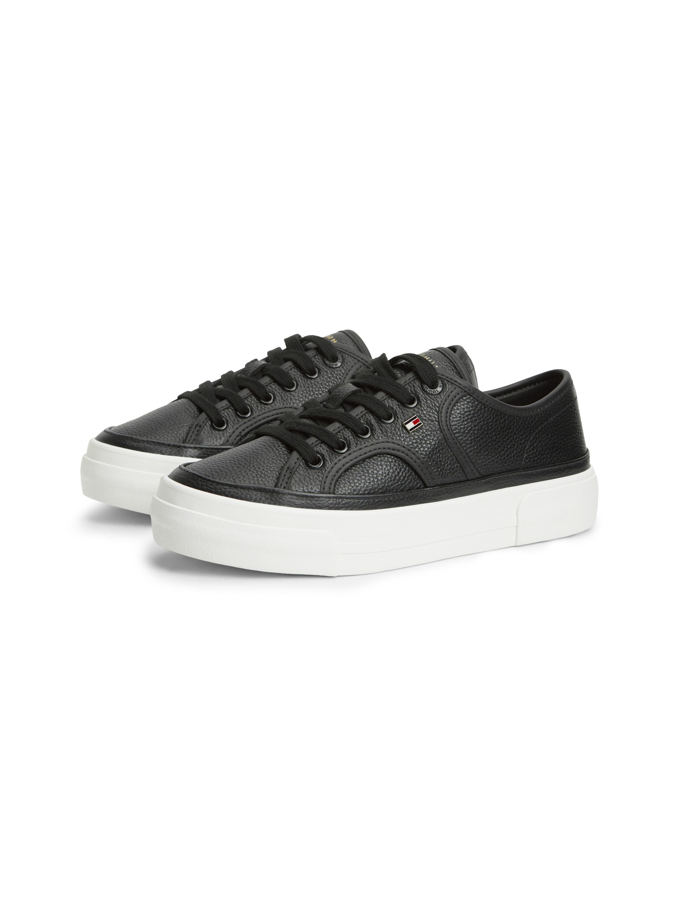 Tommy Hilfiger PLATFORM VULC SNEAKER PIPING LTR Plateausneaker Freizeitschuh, Halbschuh, Schnürschuh mit seitlichem Flaggen-Element