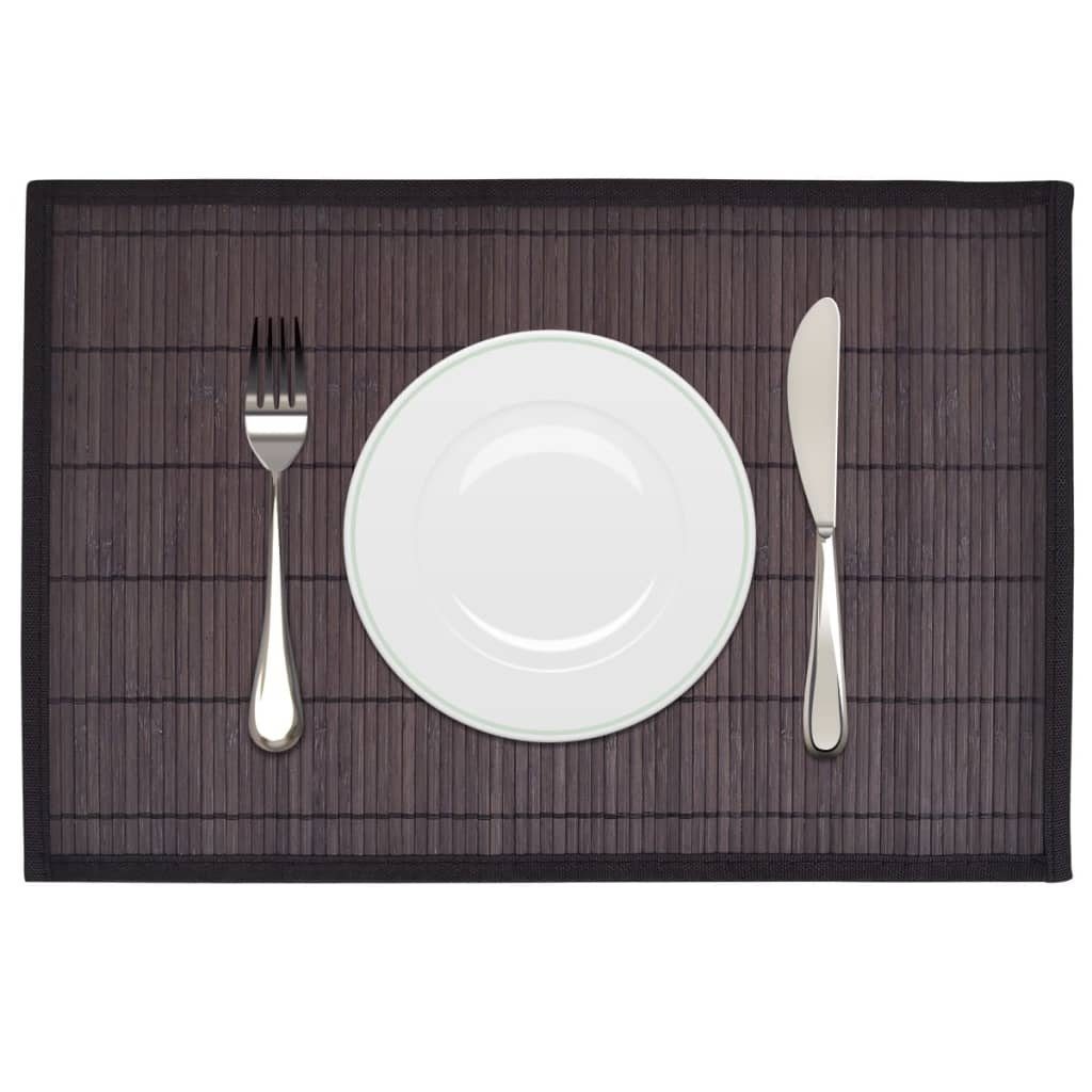 Platzset aus Polyester in Dunkelbraun. Abmessungen (LxB) 30x45 cm