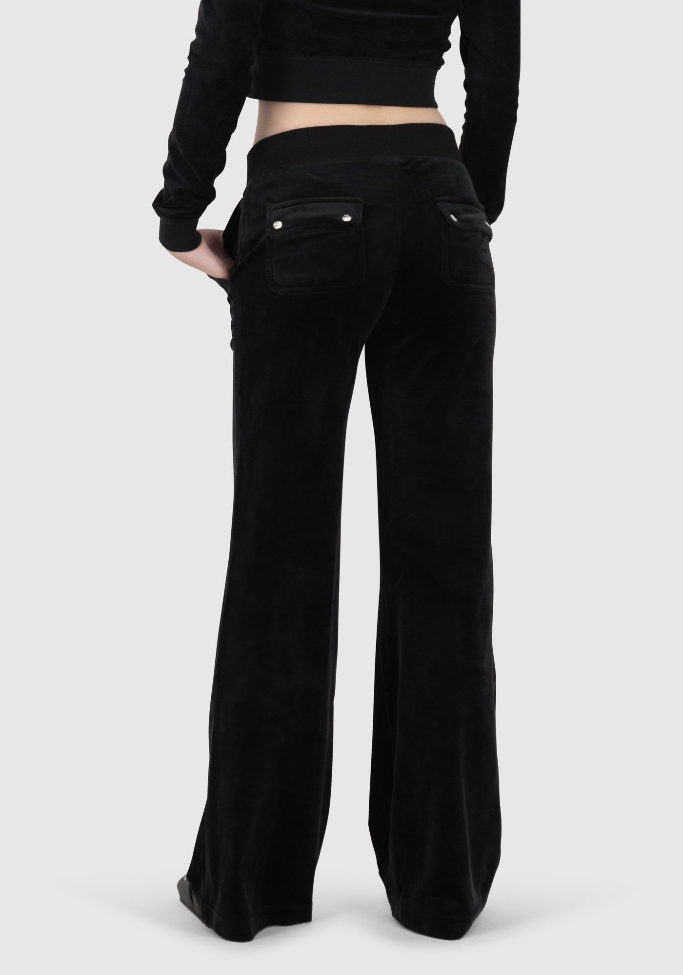 Juicy Couture Sweathose LAYLA LOW RISE POCKETED FLARE PANT Damen Trainingshose Damen, Sweathose, Velour, Jogginghose mit Glitzer, Sale