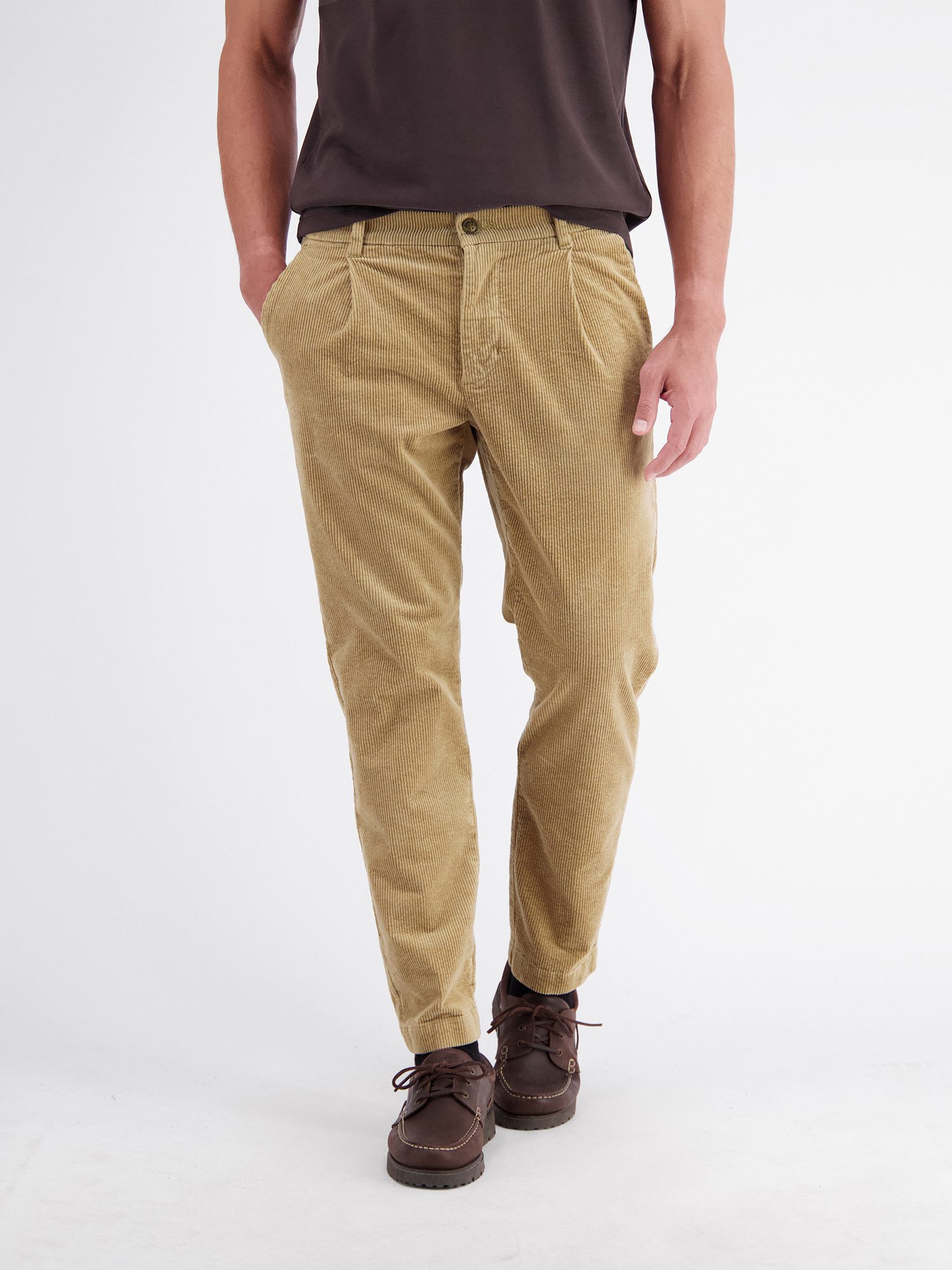 LERROS Chinohose Bequeme und robuste Chino aus flexiblem Cordgewebe