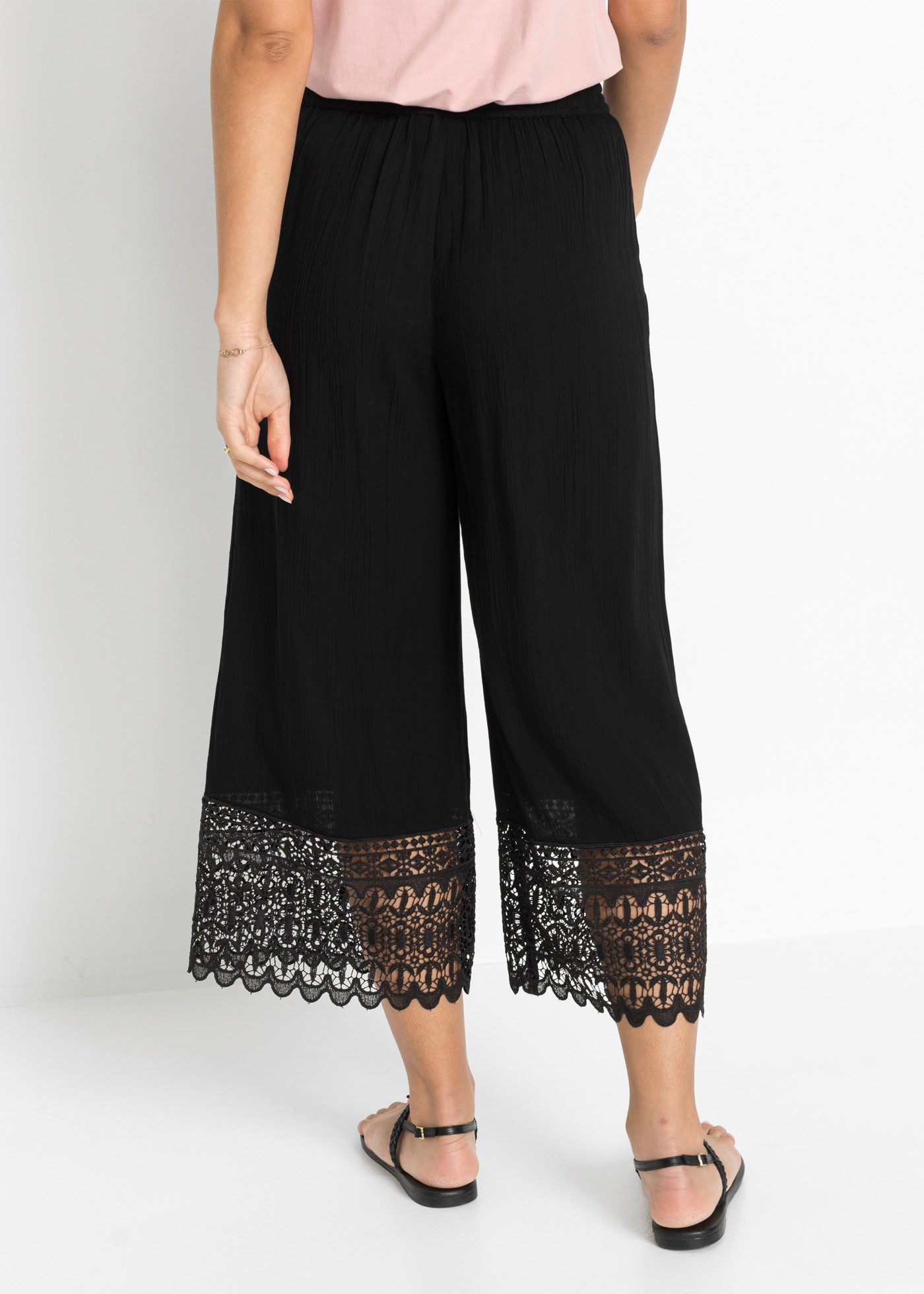 bonprix Culotte (1-tlg) aus Viskose, mit Spitze, loose fit, feminin