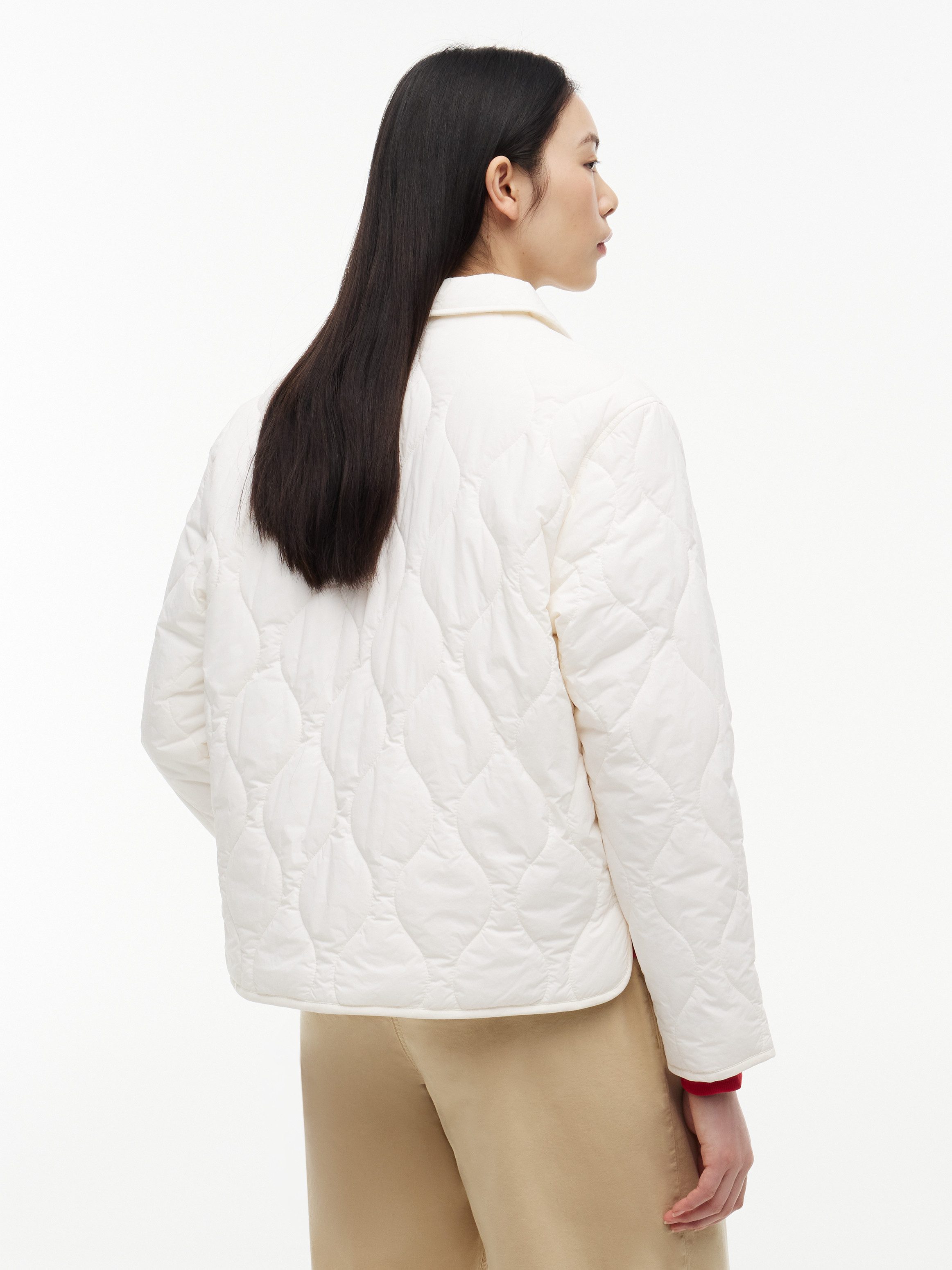 Tommy Jeans Steppjacke TJW COACH COLLAR QUILTED JACKET Kunstfaser, Flag-Stickerei