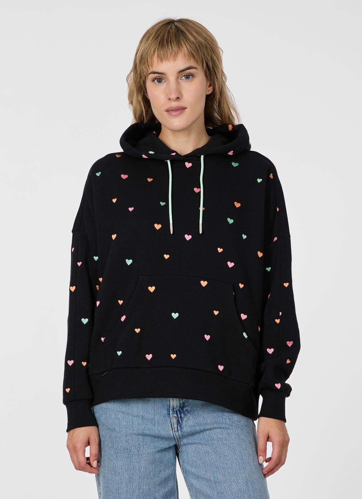 Ragwear Kapuzensweatshirt PIRITA HEARTS mit seitlichen Eingrifftaschen und bunter allover Herzchenstickerei