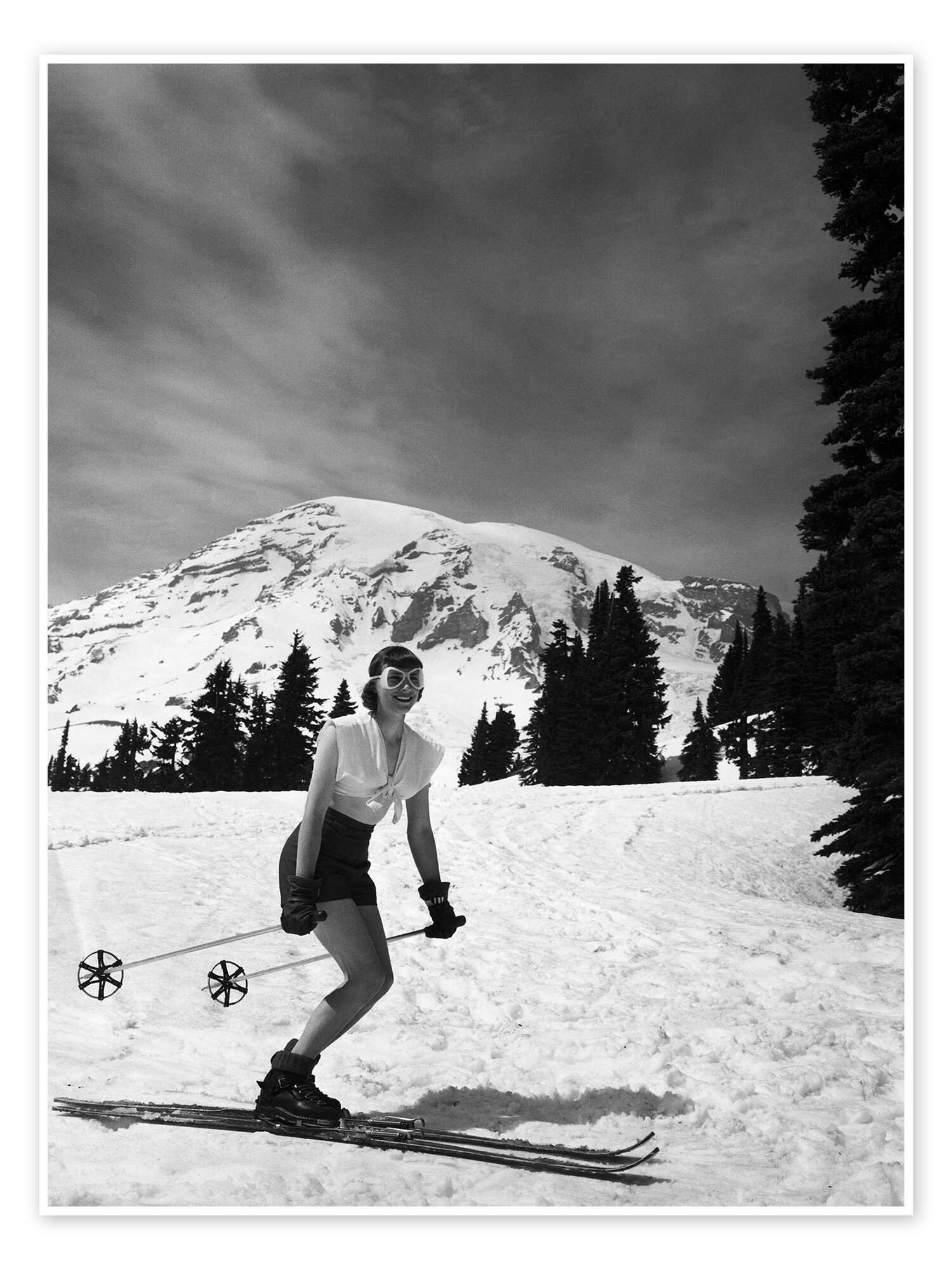 Posterlounge Wandbild Skifahrerin im Schnee, Mount-Rainier-National Park, USA, Vintage Ski Collection, erhältlich als Poster, Leinwandbild, Wandsticker oder Acrylglasbild