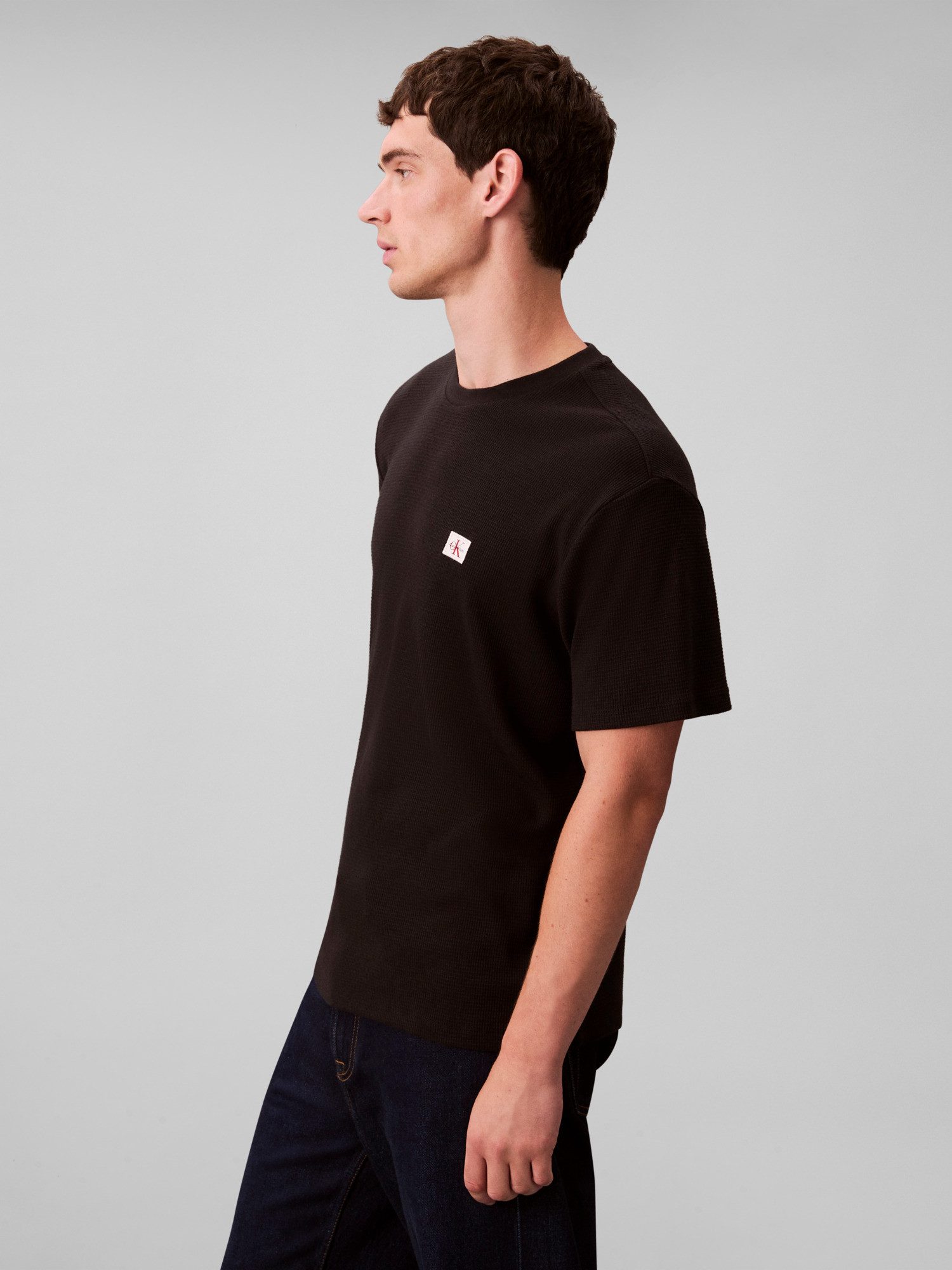 Calvin Klein Jeans T-Shirt WAFFLE BADGE TEE Regular fit mit Rundhalsausschn günstig online kaufen