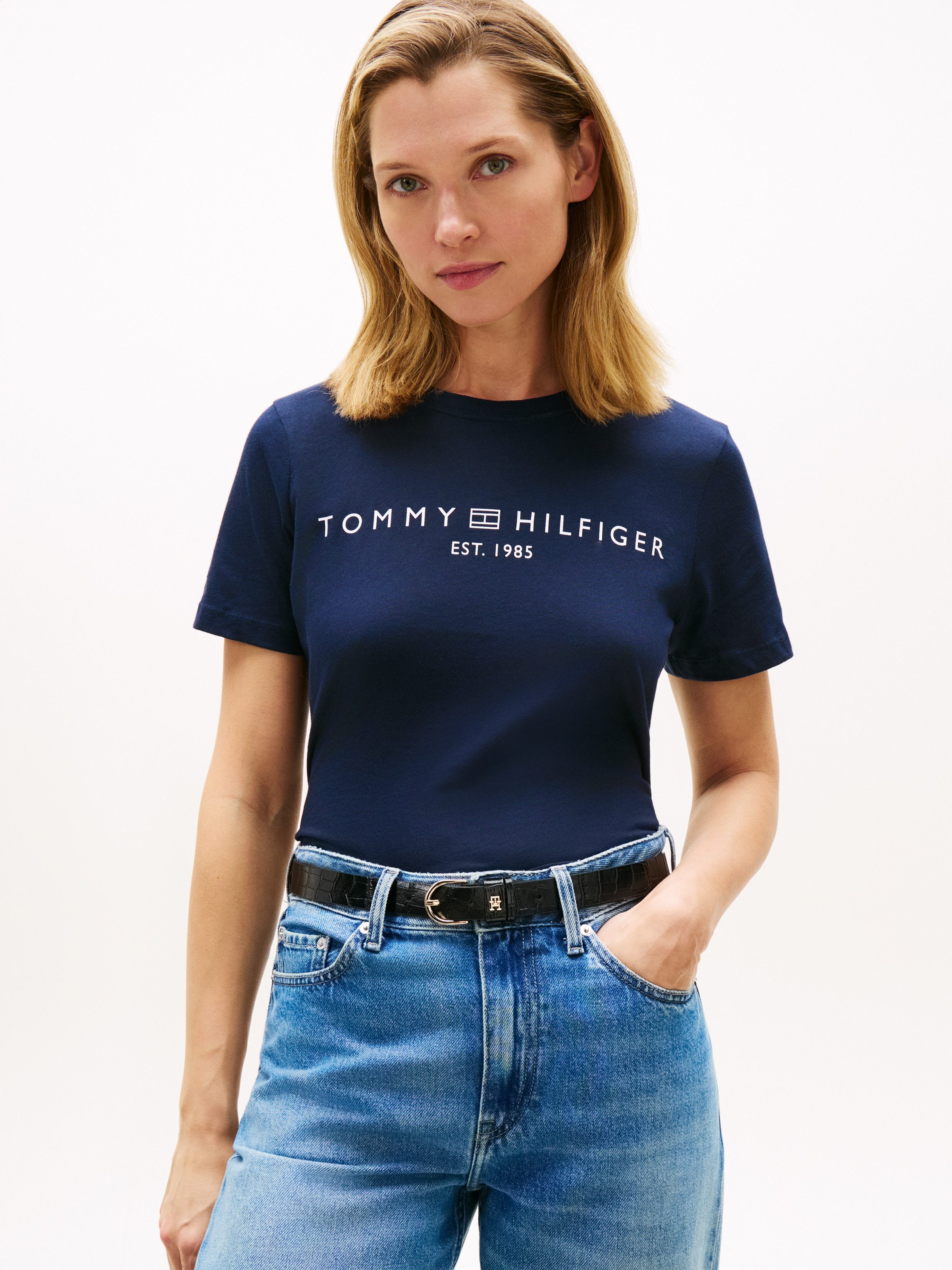 Tommy Hilfiger Kurzarmshirt REG CORP LOGO C-NK mit Logoschriftzug und Stickerei Baumwolle