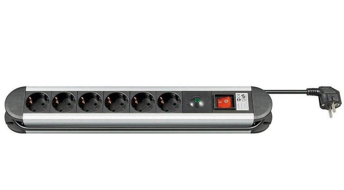Goobay Steckdosenleiste (Um 45° gedrehte Steckplätze, Überspannungsschutz für alle Steckdosen, Stabile Ausführung mit edlem Aluminiumgehäuse, Ein-Ausschalter, schlagfestes Gehäuse), 6-fach Steckdosenleiste mit Überspannungsschutz